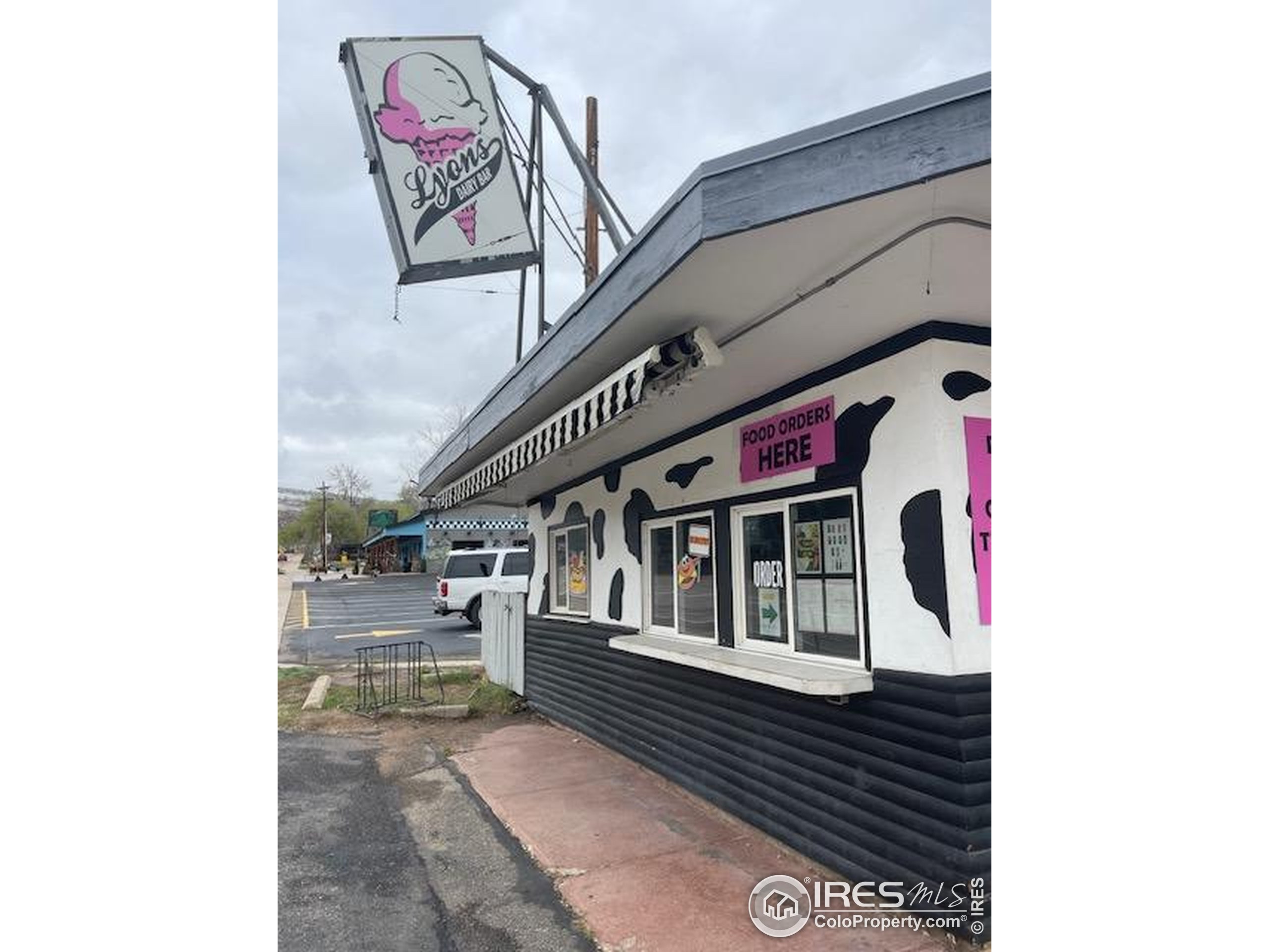 138 Main St