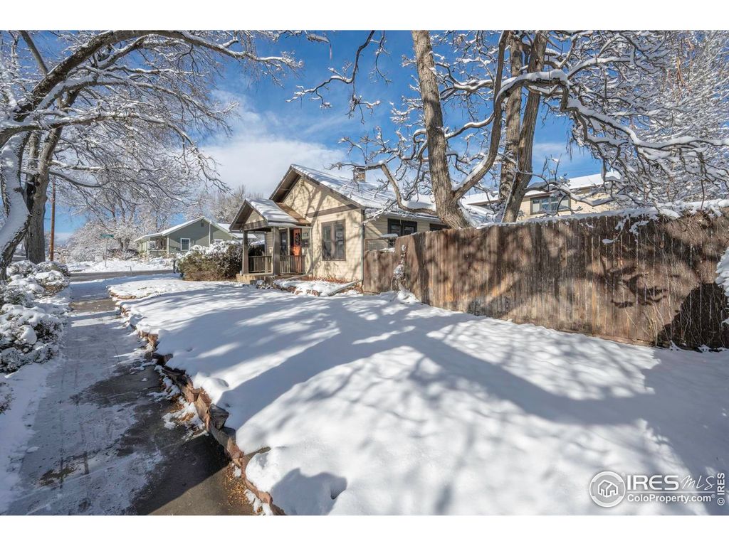 Photo of 111 W Geneseo St, Lafayette, CO 80026 (MLS # 1048141)