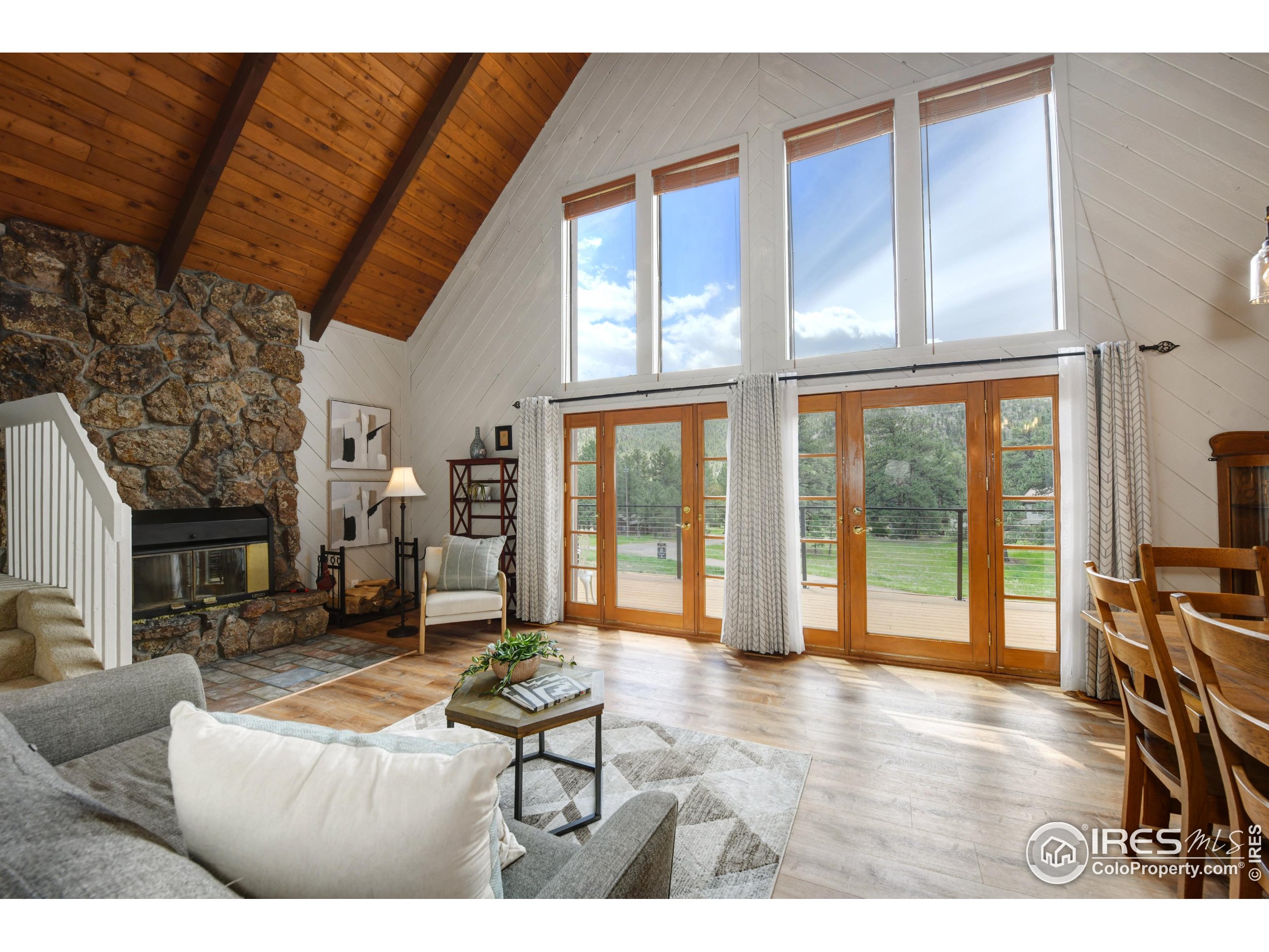 40 Hopi Ct