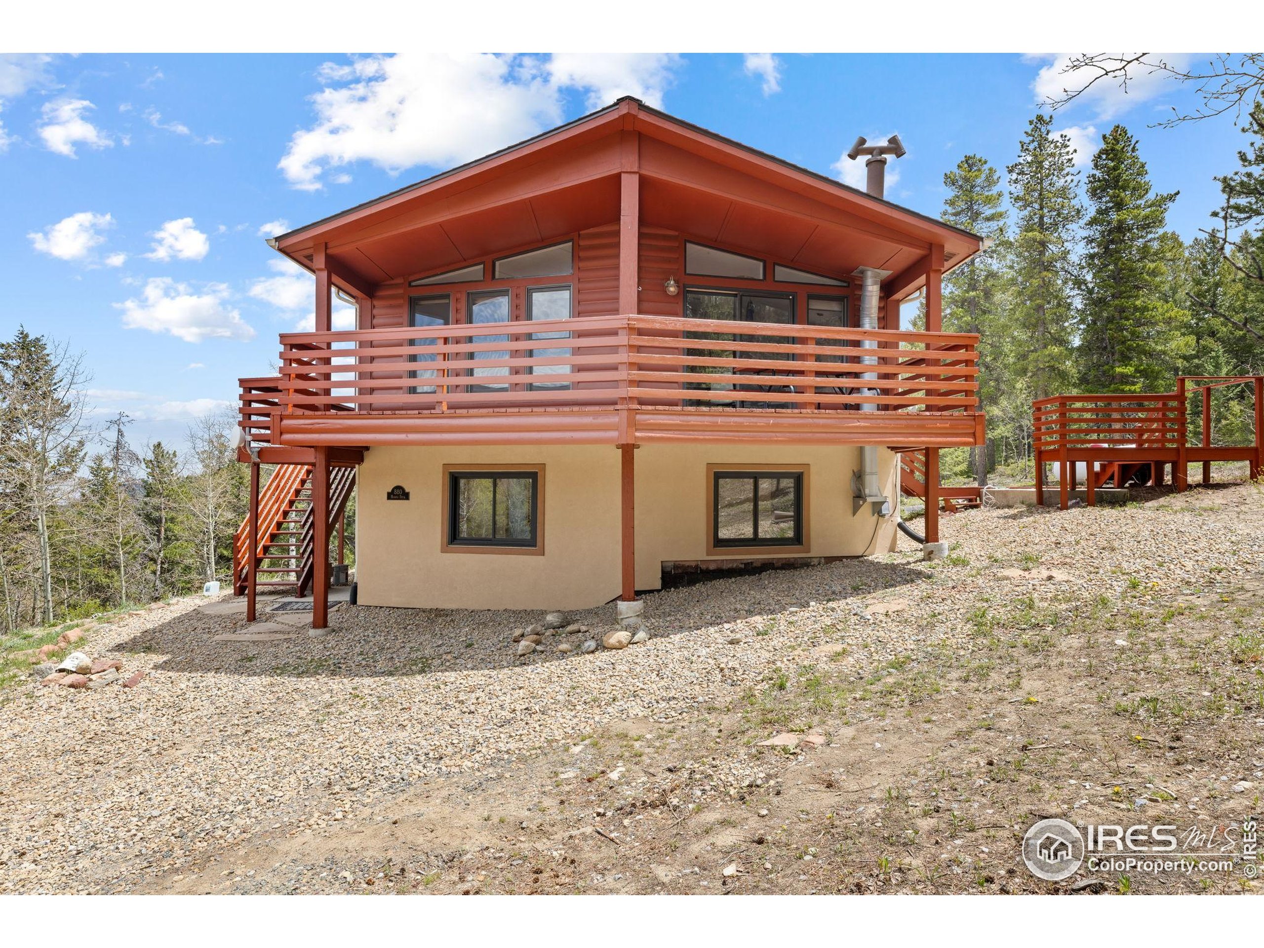 880 Hummer Dr