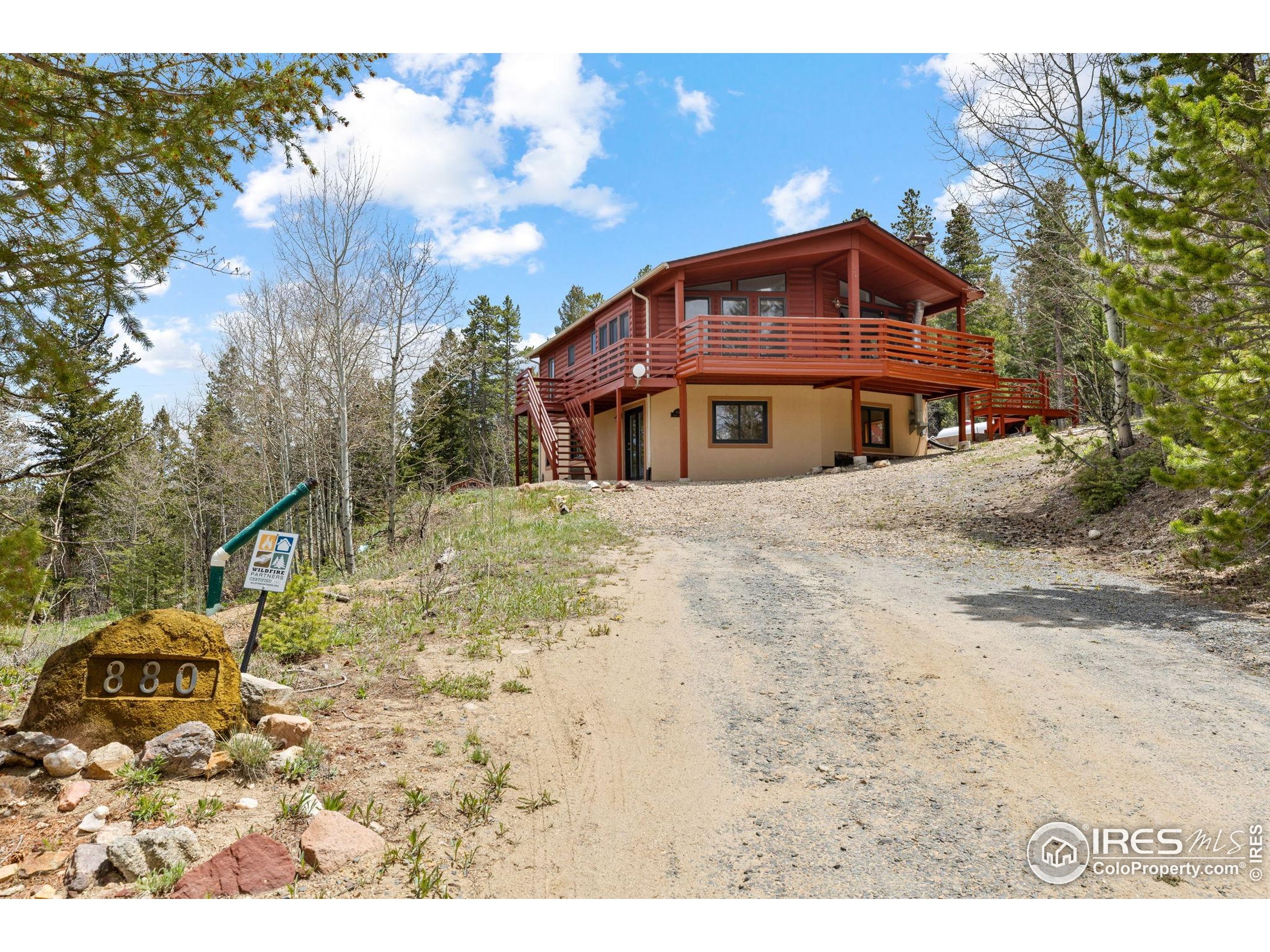 880 Hummer Dr