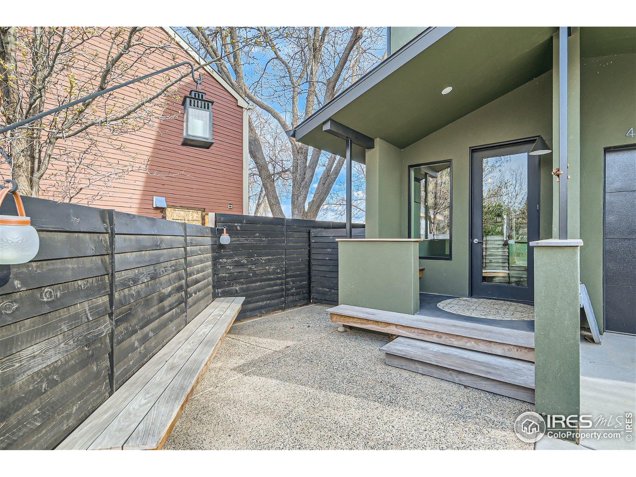 456 W Sycamore Ct
