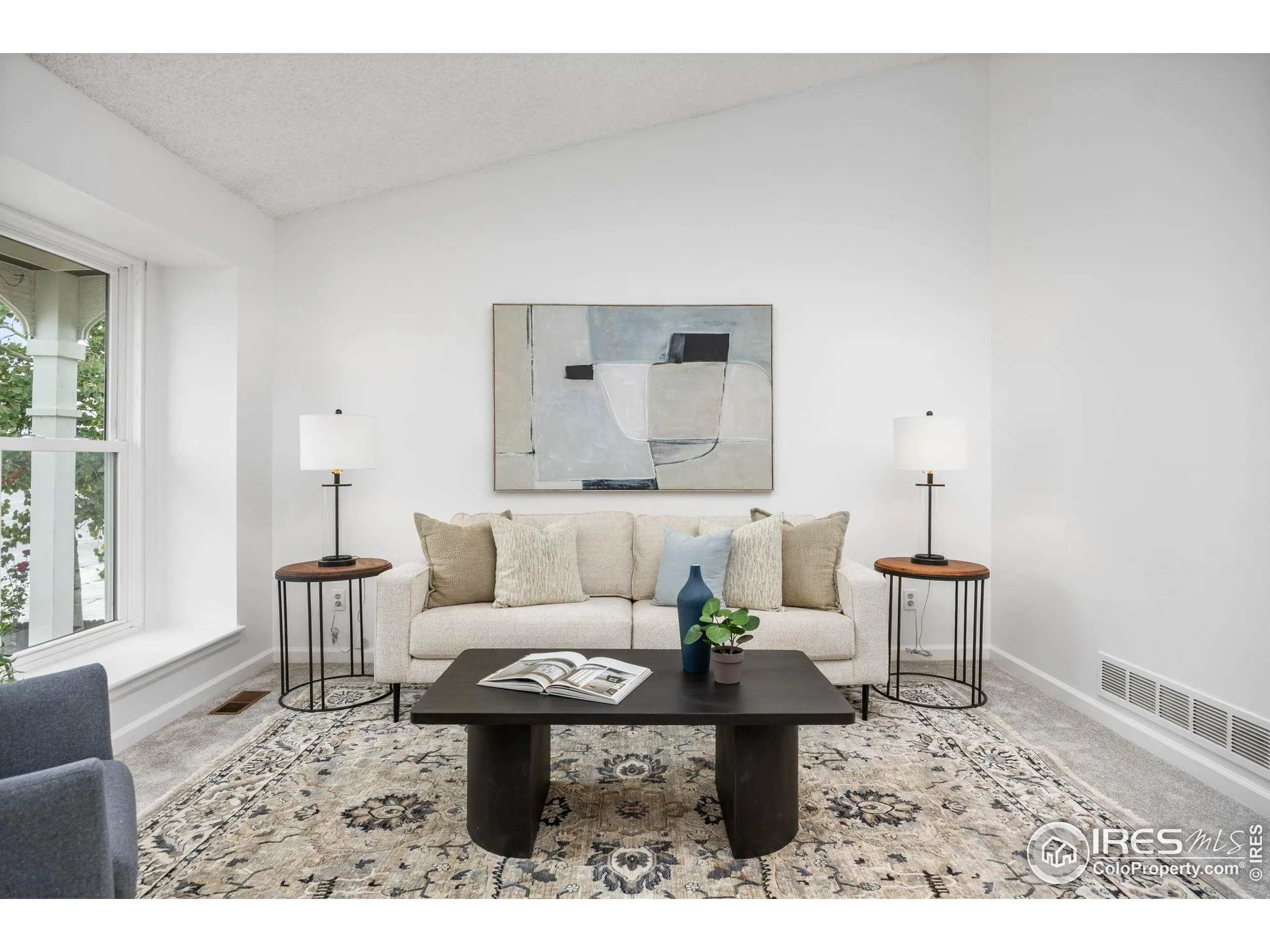 Lafayette, Colorado 80026, United States, 3 Bedrooms Bedrooms, ,2 BathroomsBathrooms,Residential,Active,216204