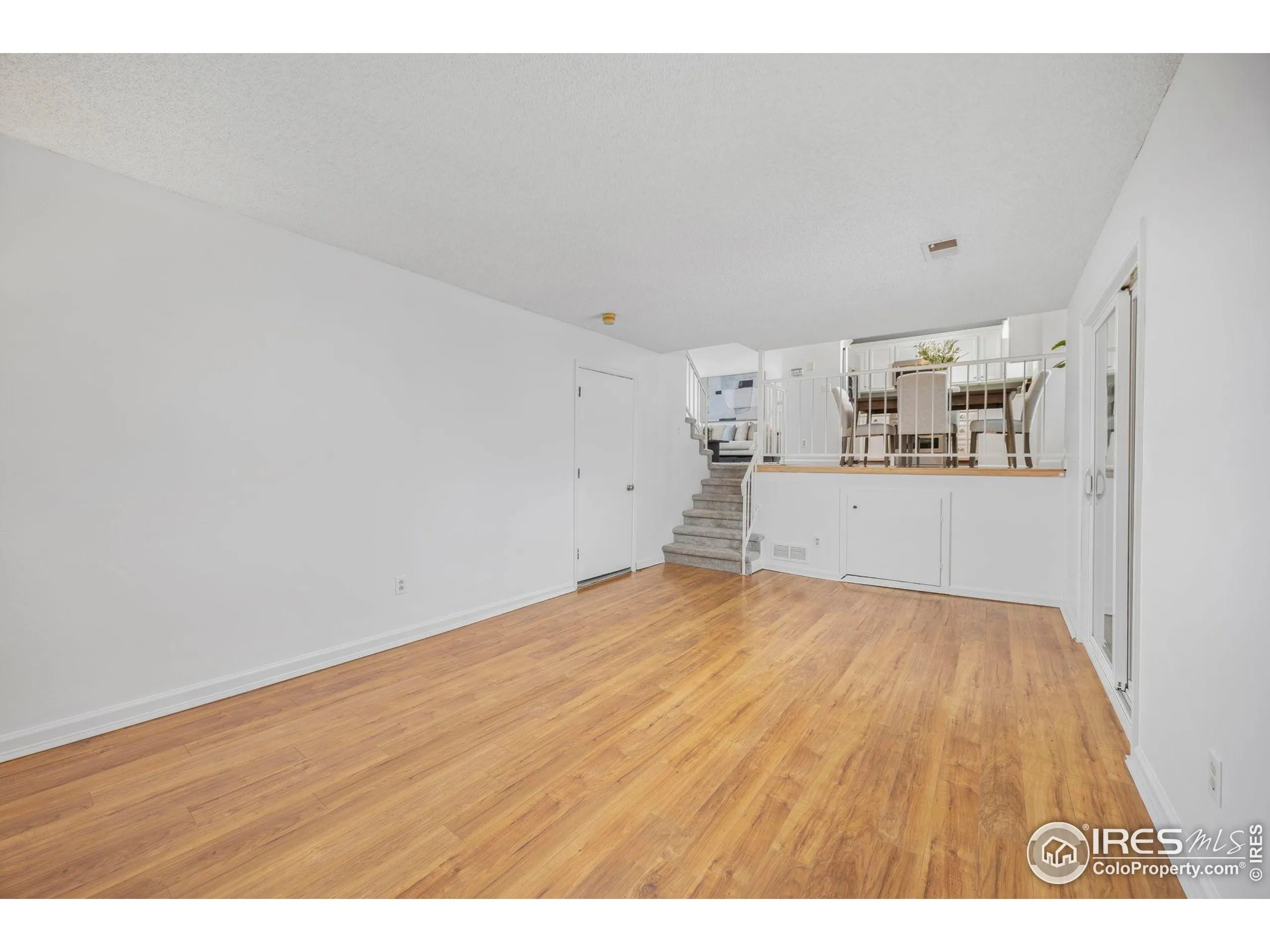 Lafayette, Colorado 80026, United States, 3 Bedrooms Bedrooms, ,2 BathroomsBathrooms,Residential,Active,216204