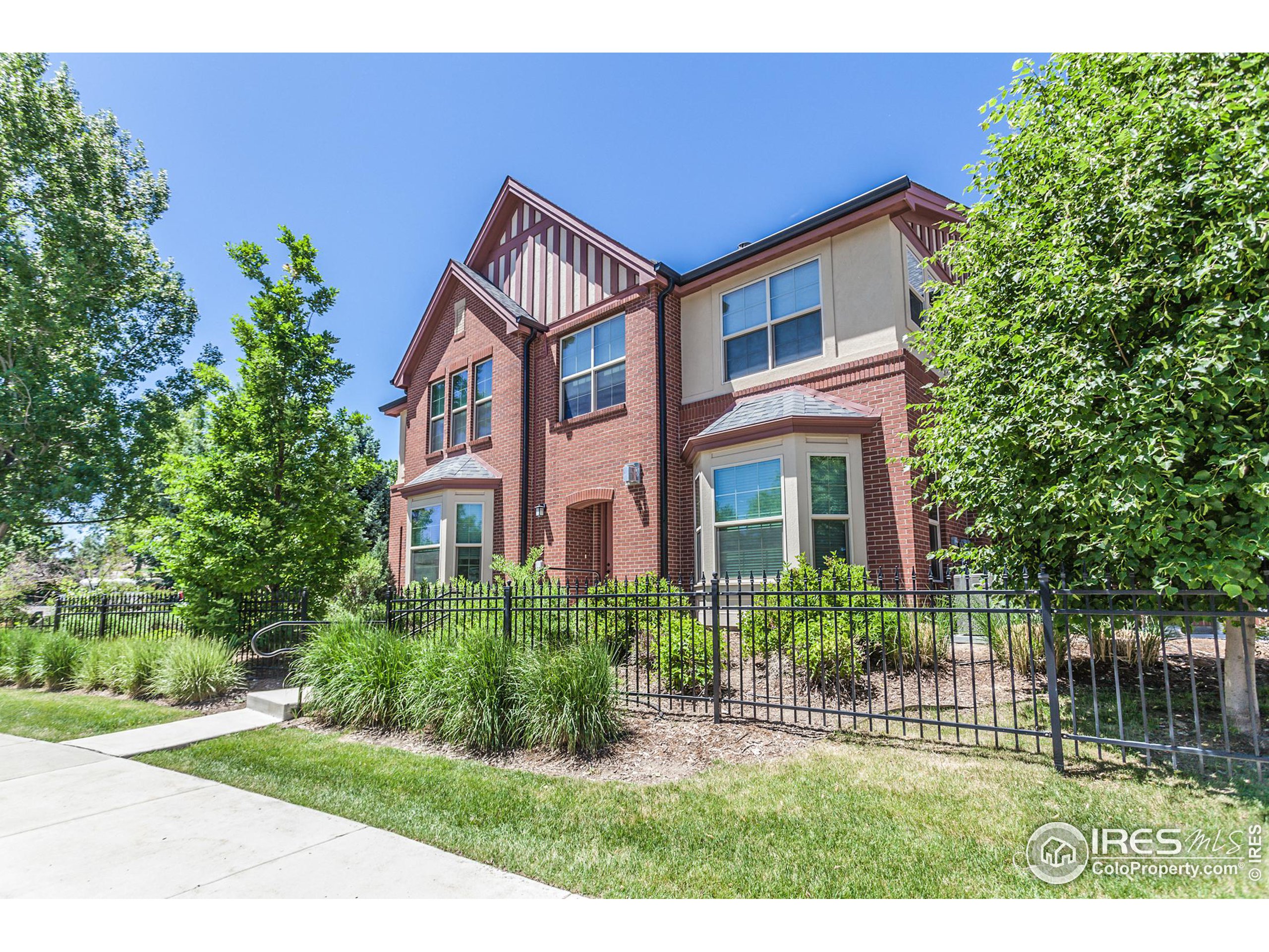 1379 Charles Dr F5