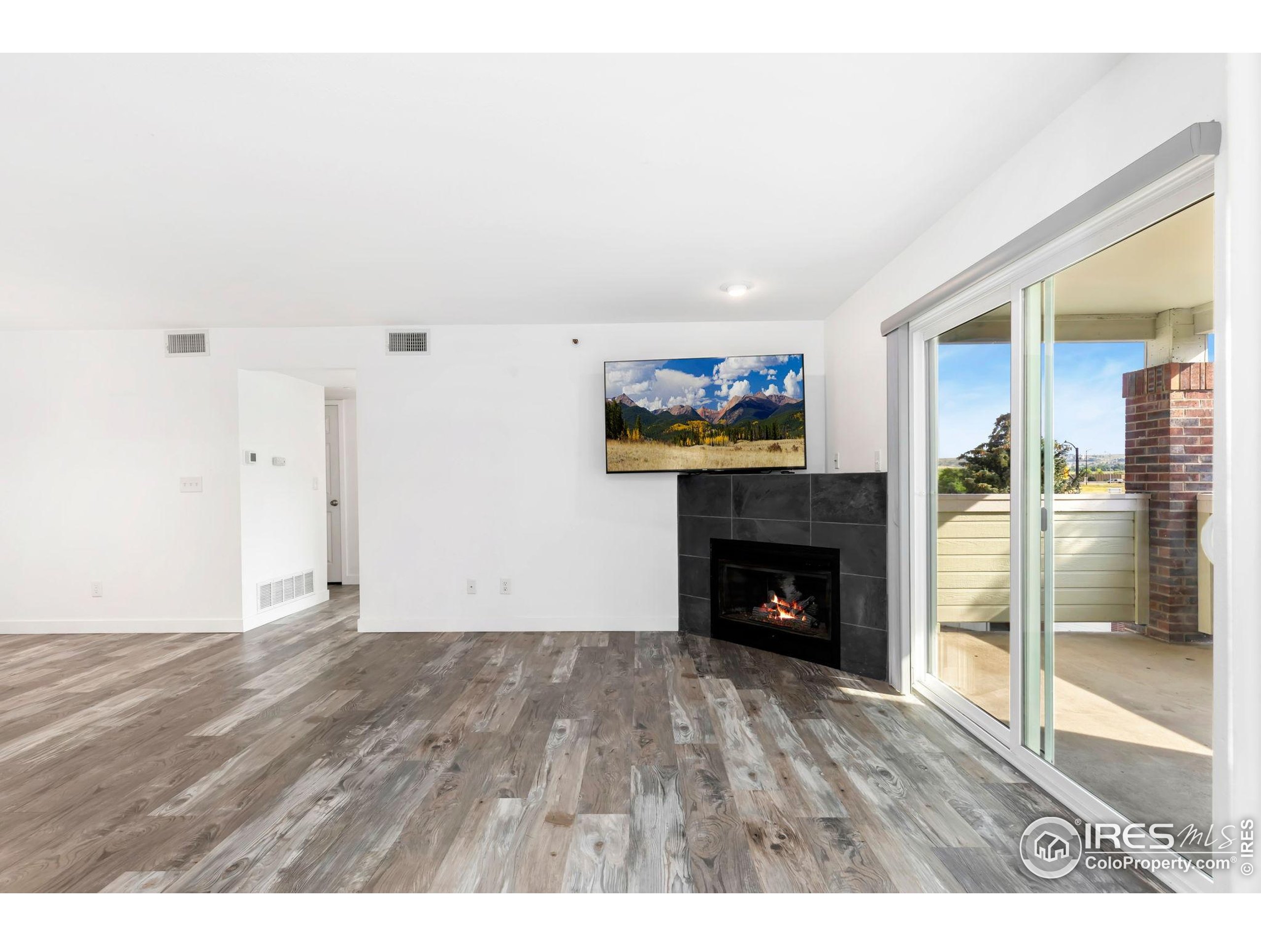 33 S Boulder Cir 306