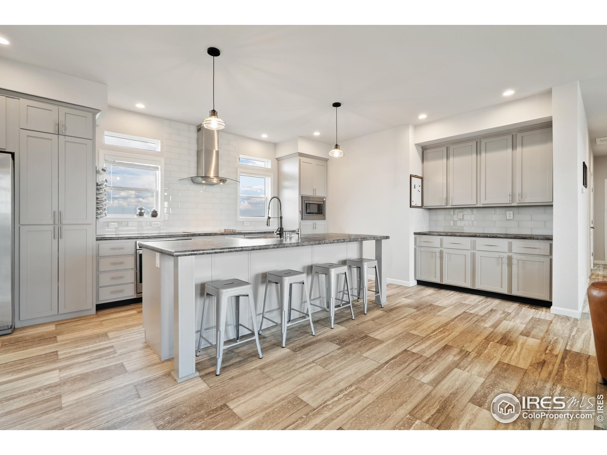 16692 County Road 94