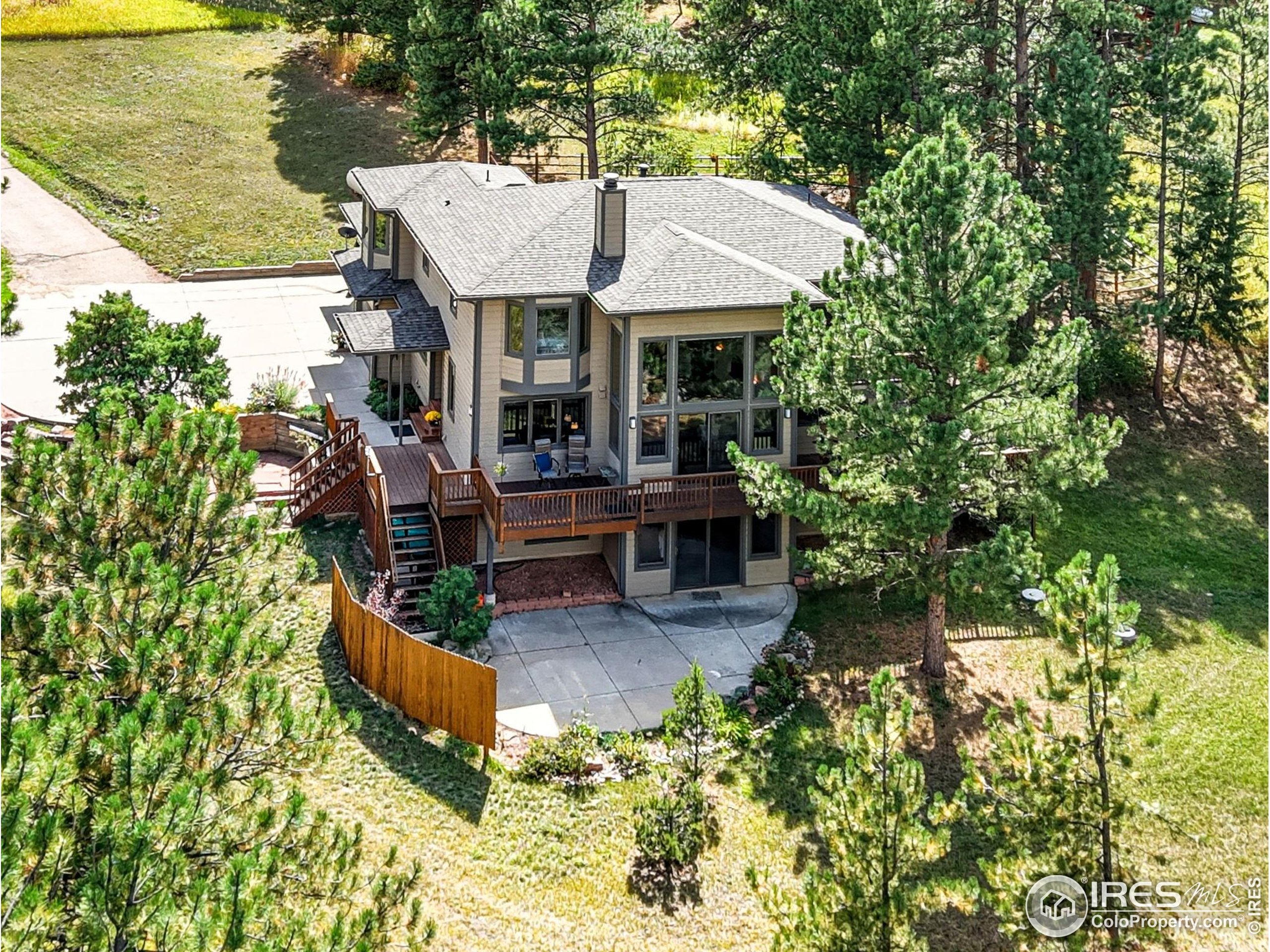 234 Deer Ln
