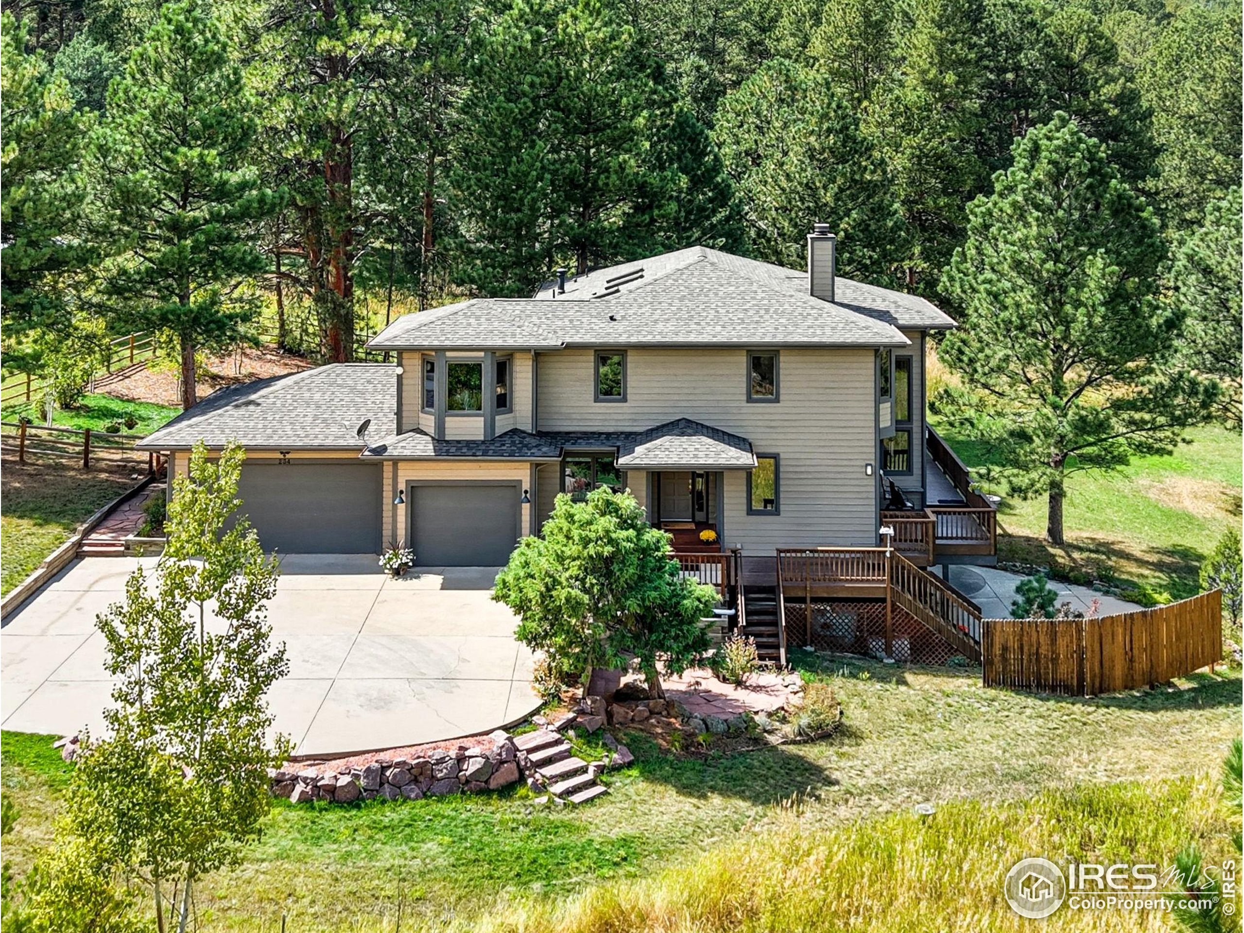 234 Deer Ln