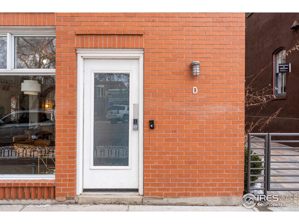 Photo of 840 Pearl St D, Boulder, CO 80302 (MLS # 981316)