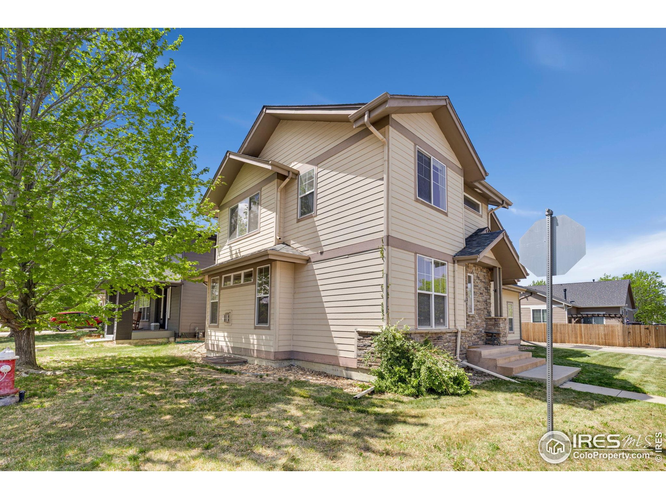 2104 18th Ave