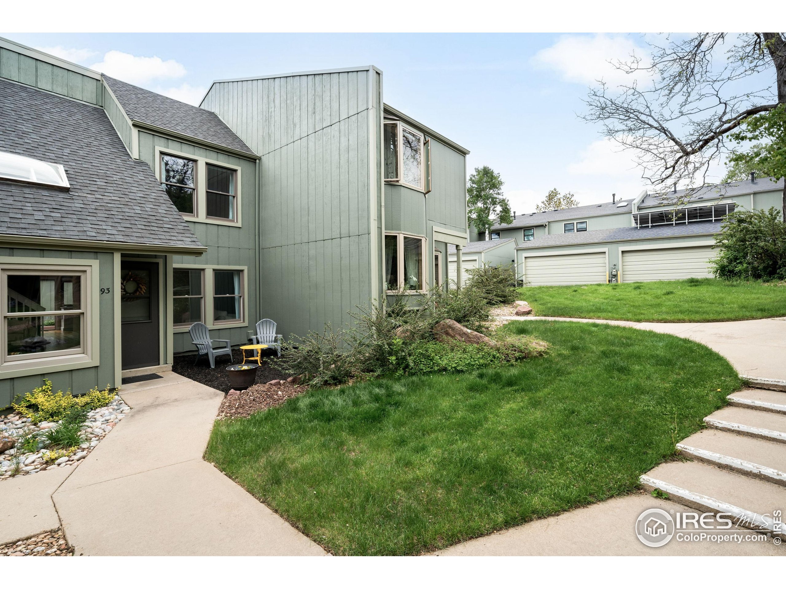 93 Benthaven Pl