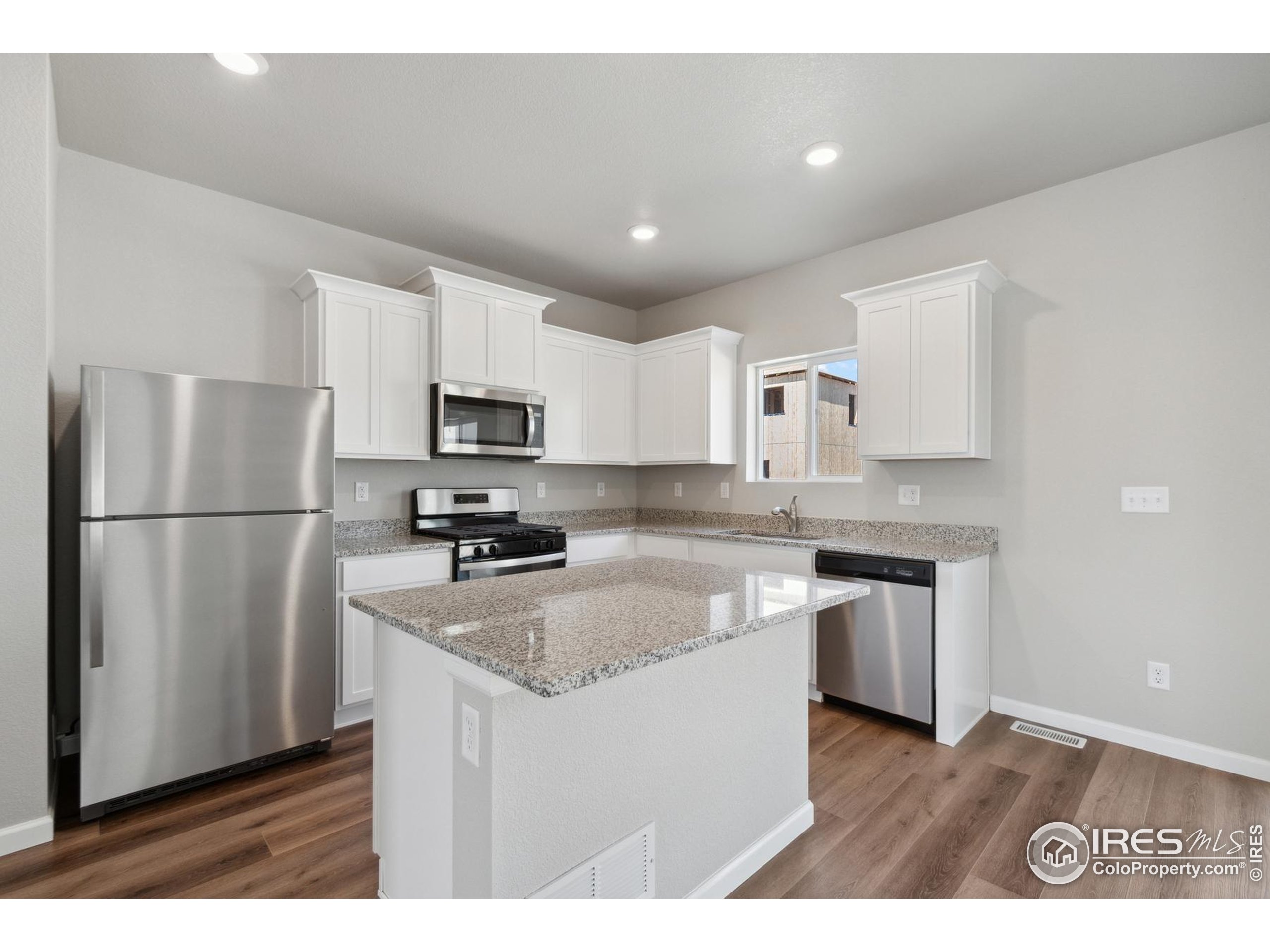 7457 Slate Pl