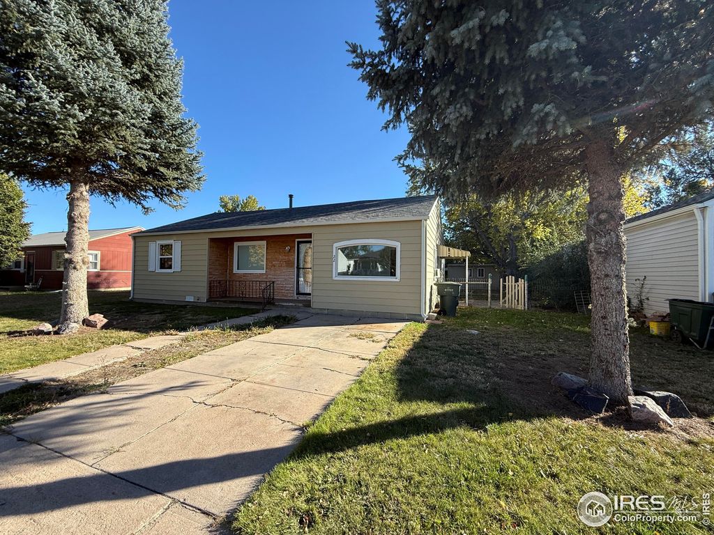 Photo of 22 Circle Dr, Brush, CO 80723 (MLS # 1045714)