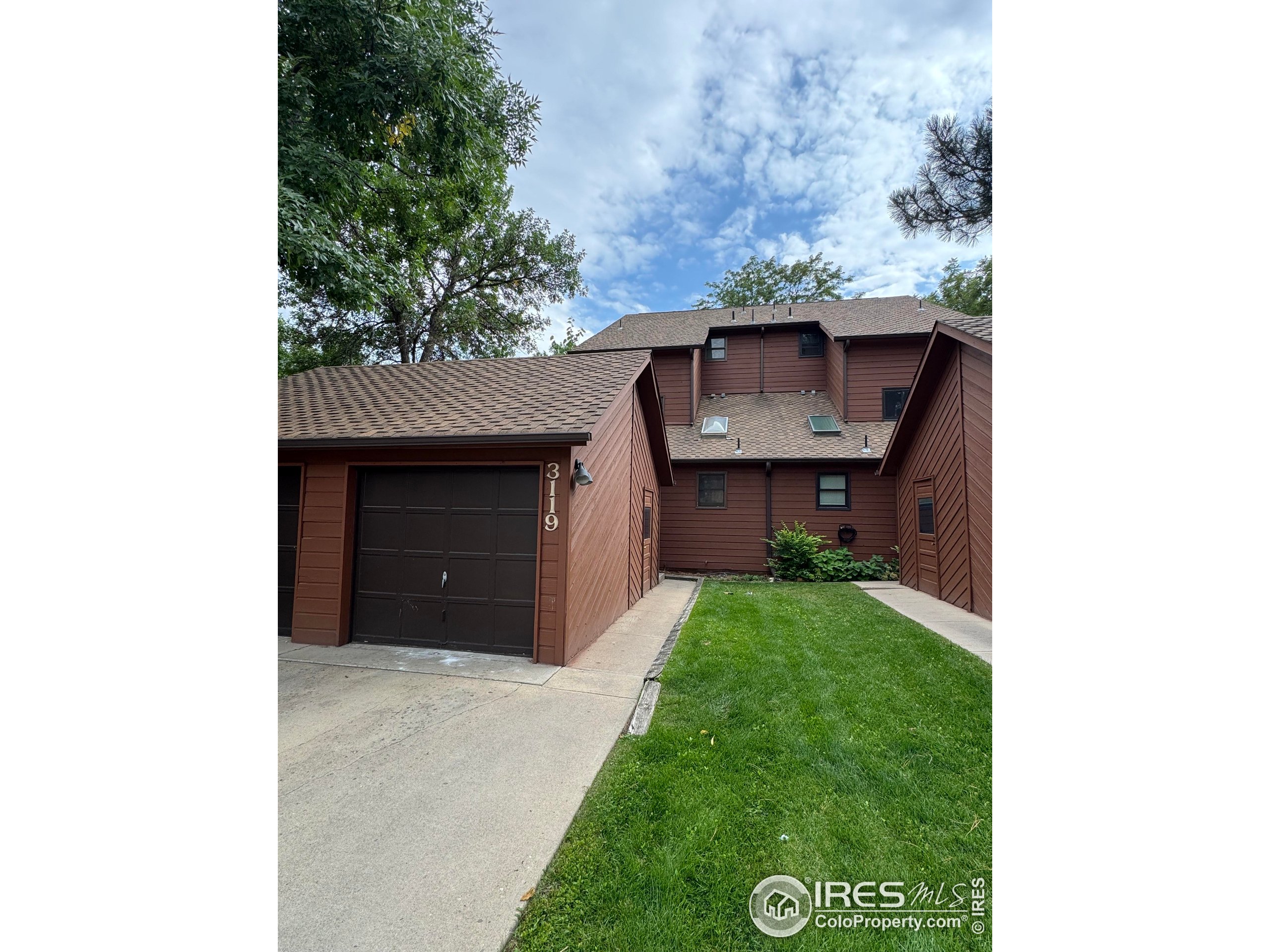 3119 Bell Dr