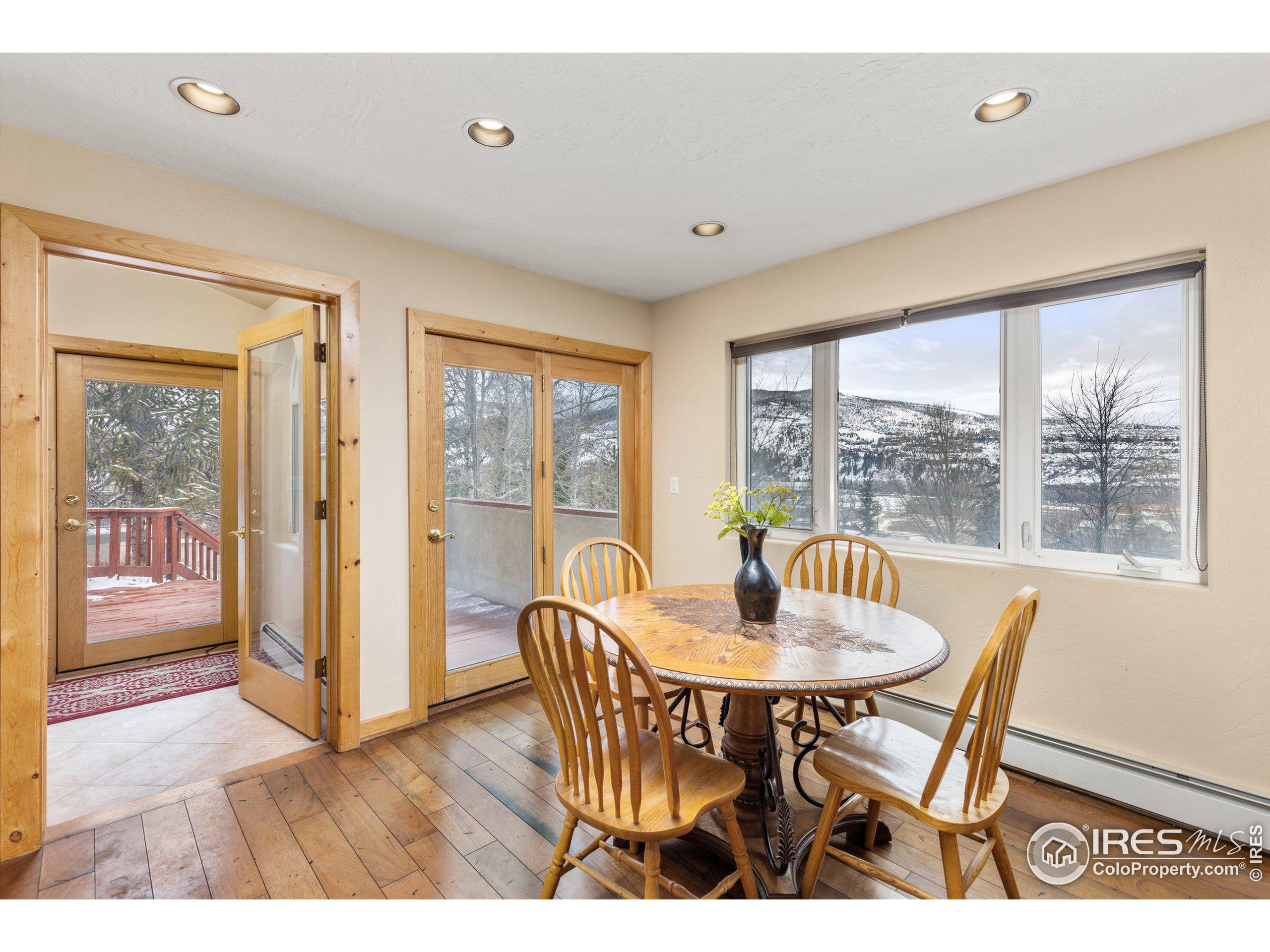 11 Hackamore Rd B