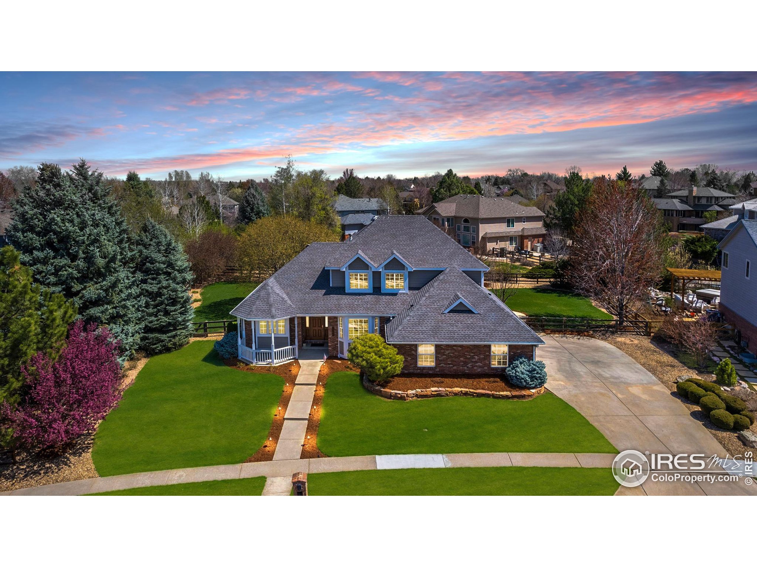 2066 Ridgeview Way