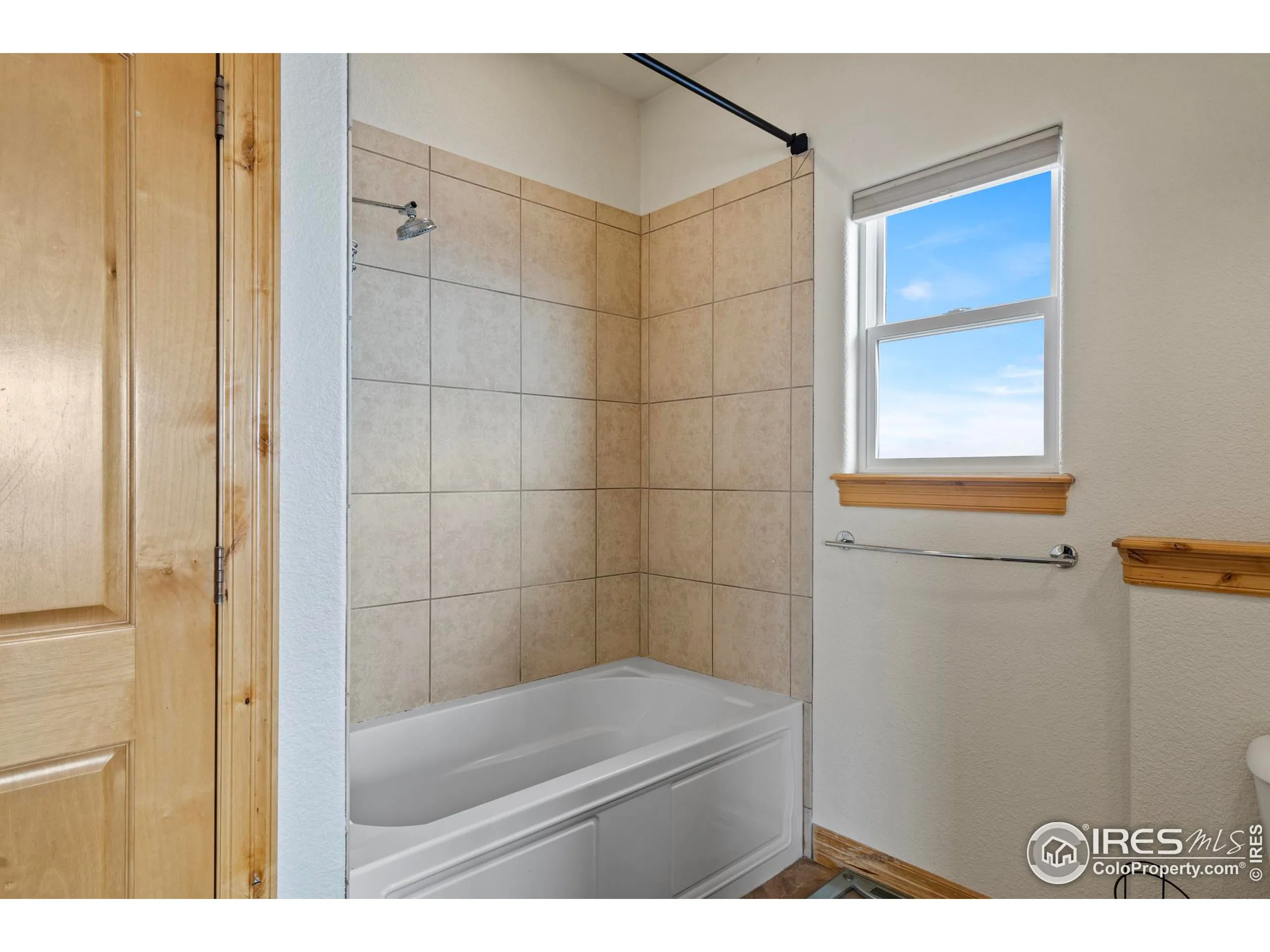 Nunn, Colorado 80648, United States, 5 Bedrooms Bedrooms, ,3 BathroomsBathrooms,Residential,Active,590