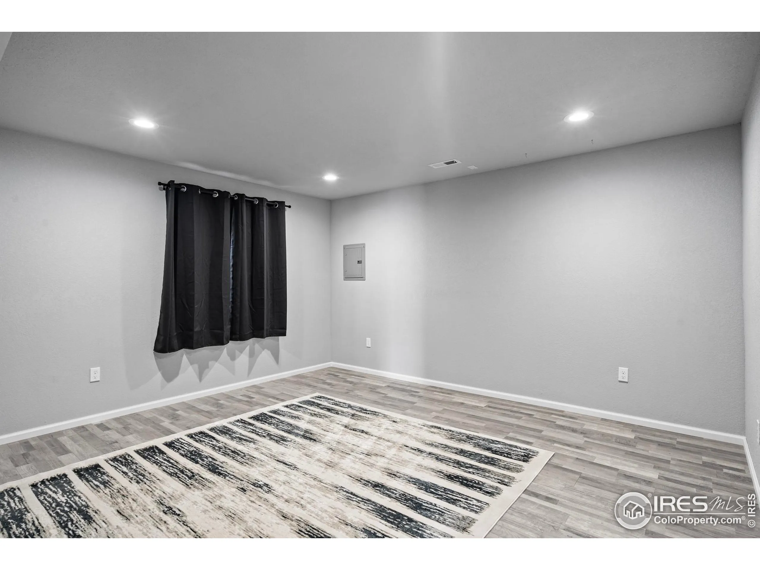 Nunn, Colorado 80648, United States, 5 Bedrooms Bedrooms, ,3 BathroomsBathrooms,Residential,Active,590