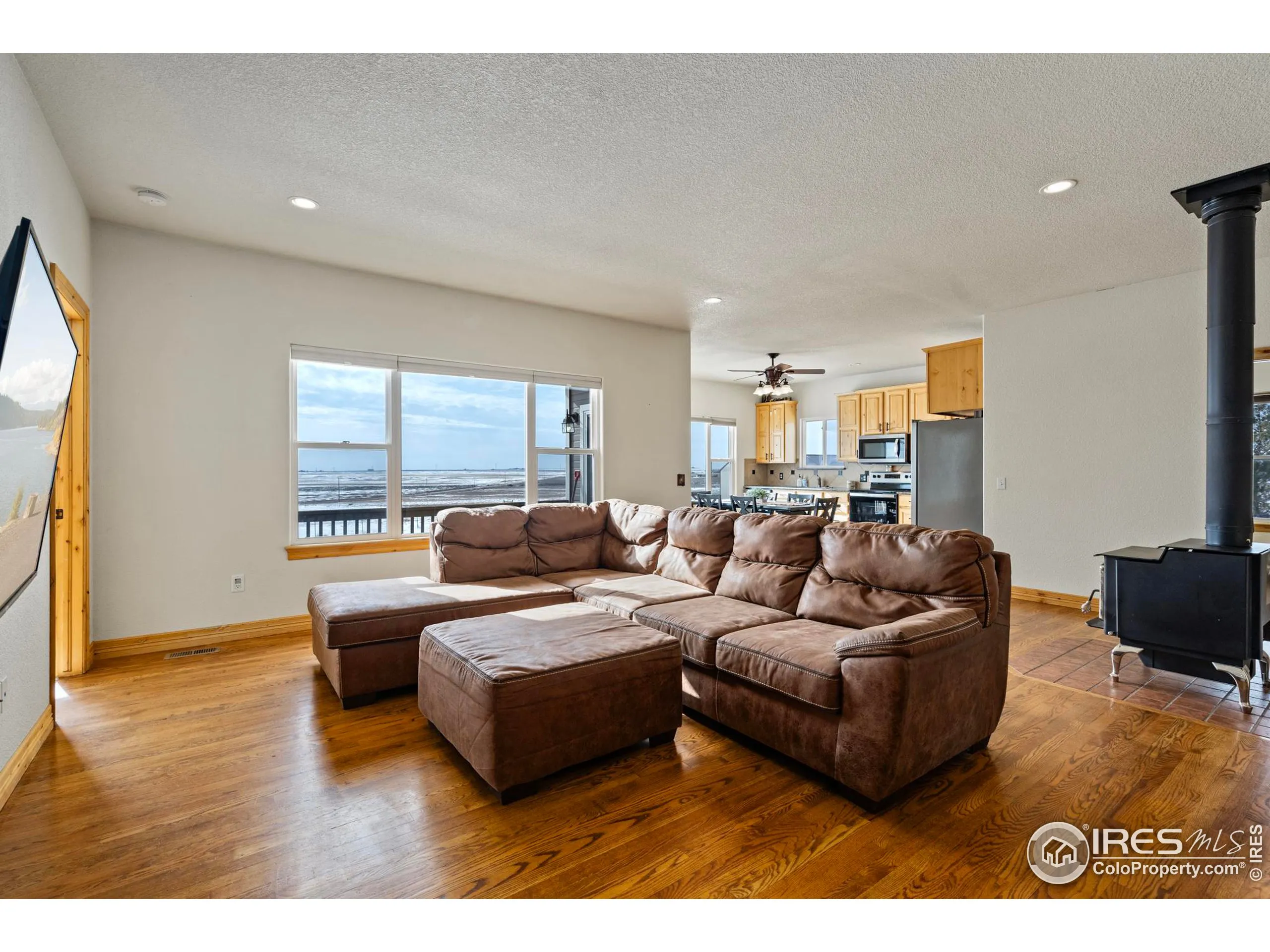 Nunn, Colorado 80648, United States, 5 Bedrooms Bedrooms, ,3 BathroomsBathrooms,Residential,Active,590