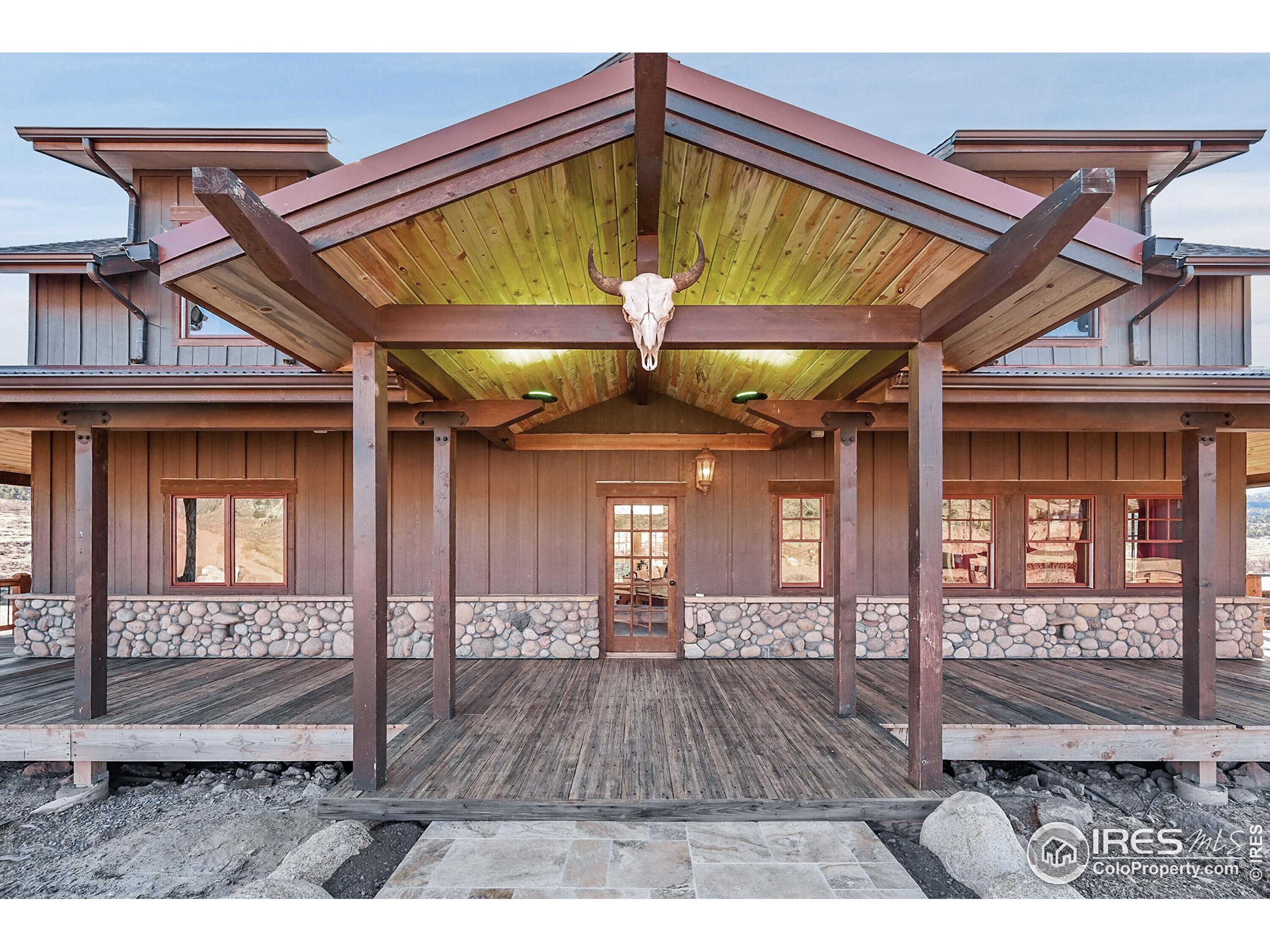 702 Ponderosa Hill Rd