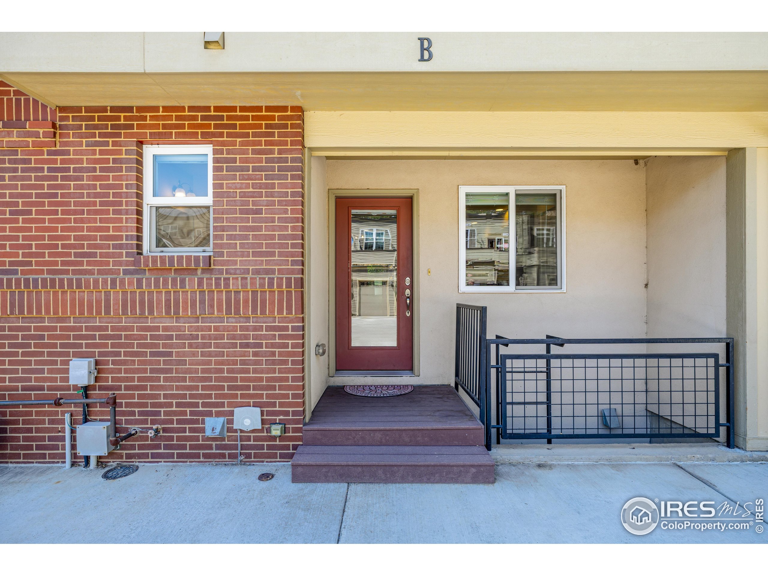 409 Terry St B