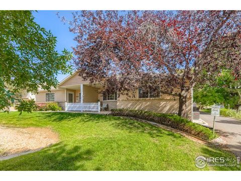Photo of 2144 Collyer St, Longmont, CO 80501 (MLS # 1044620)