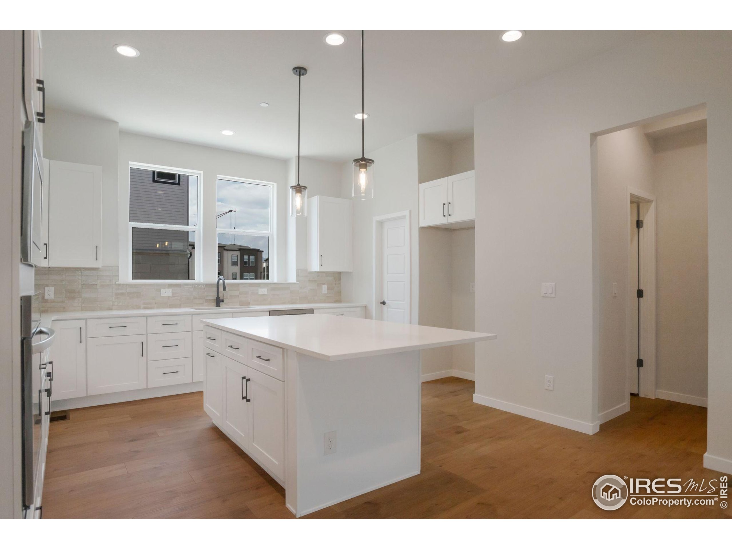 368 Promenade Dr