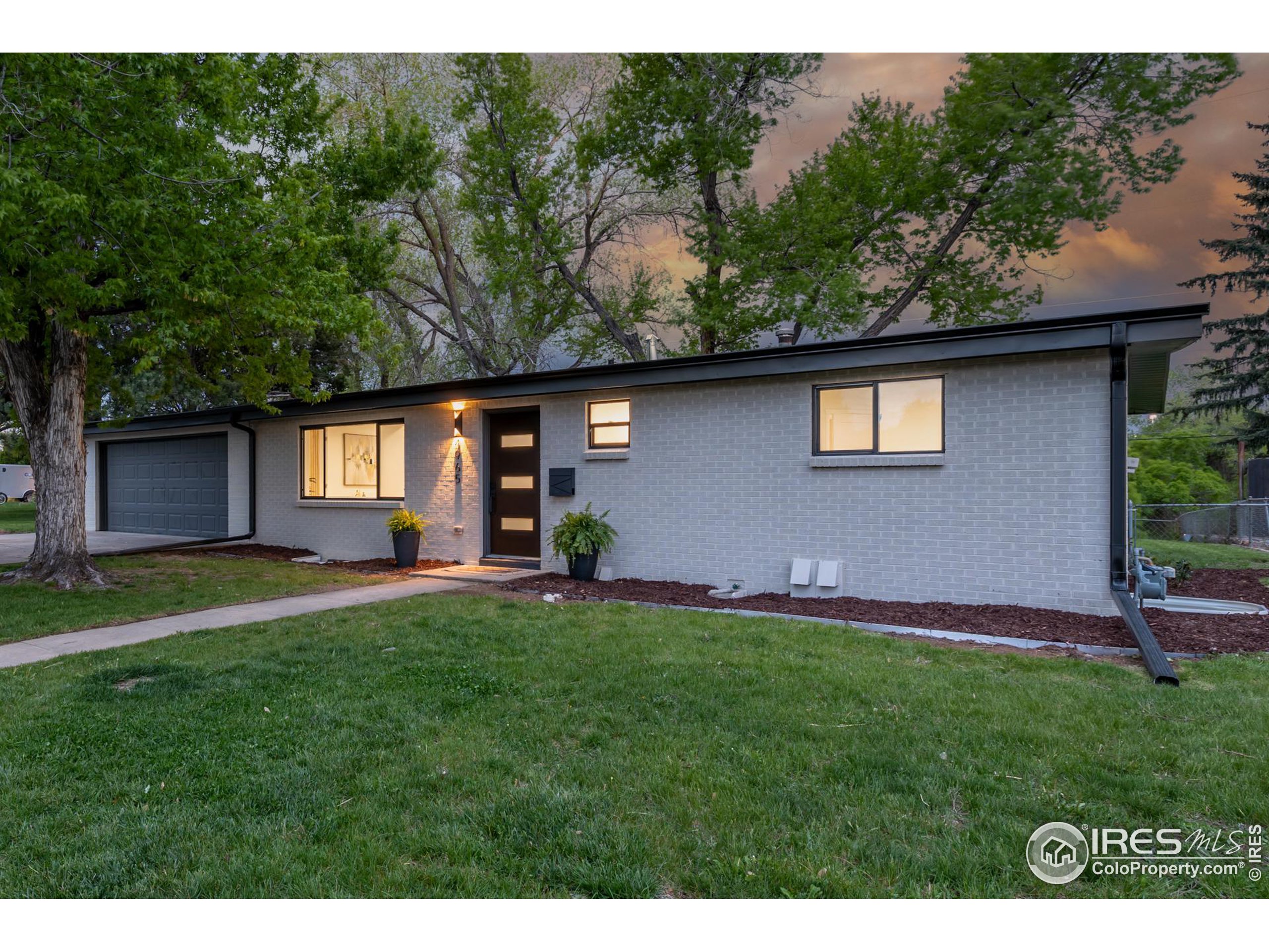 Photo 39 of 40 of 4965 S Lipan Dr house