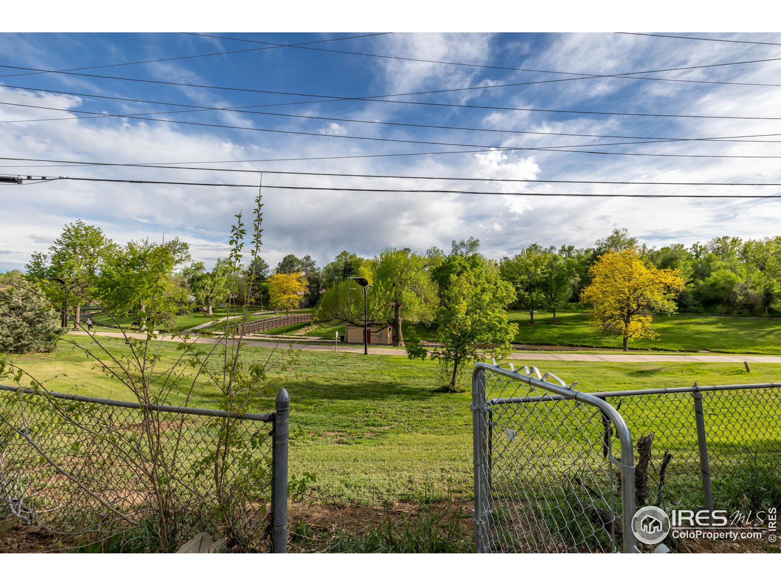 Photo 32 of 40 of 4965 S Lipan Dr house