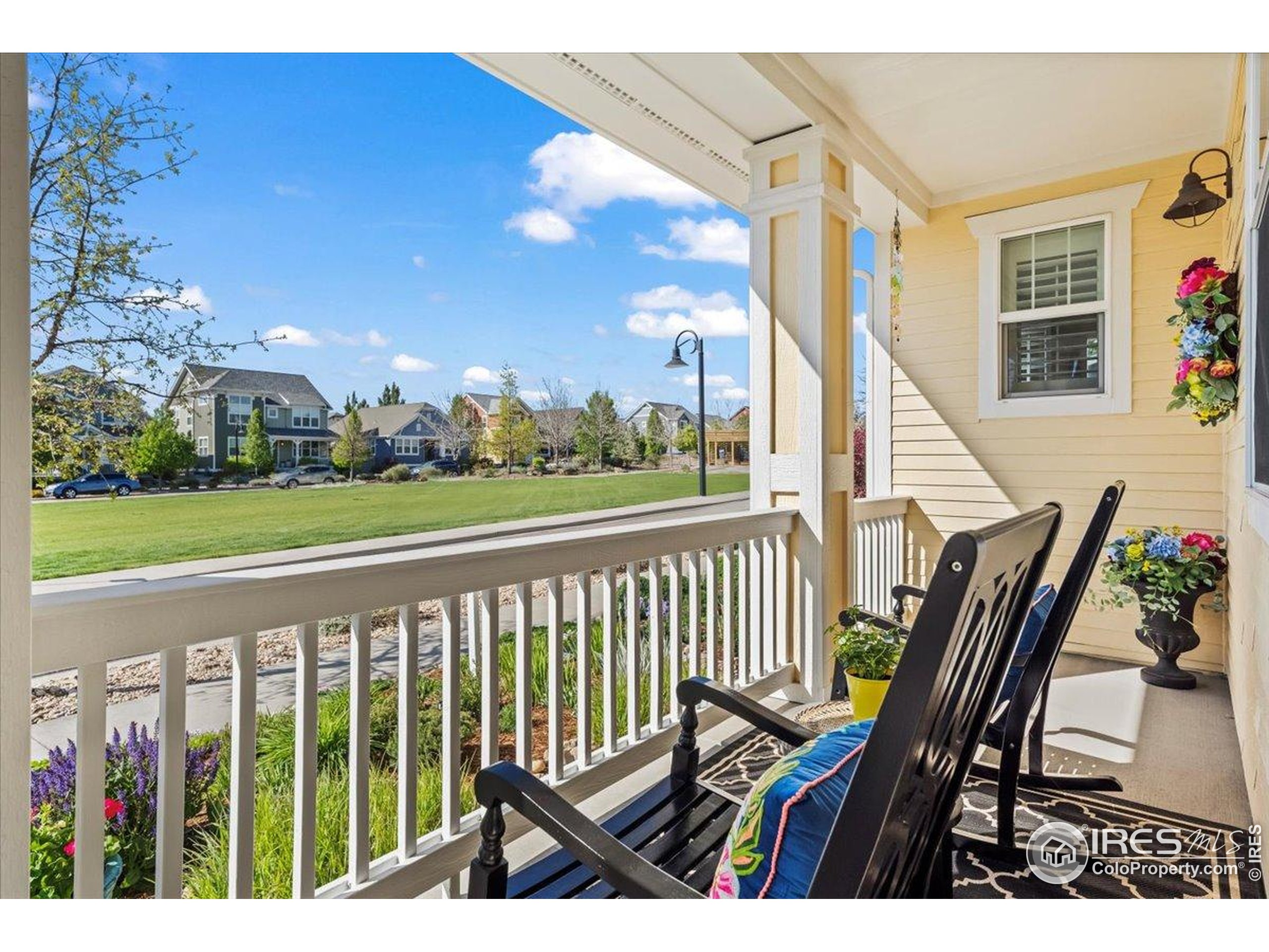 2827 Twin Lakes Cir