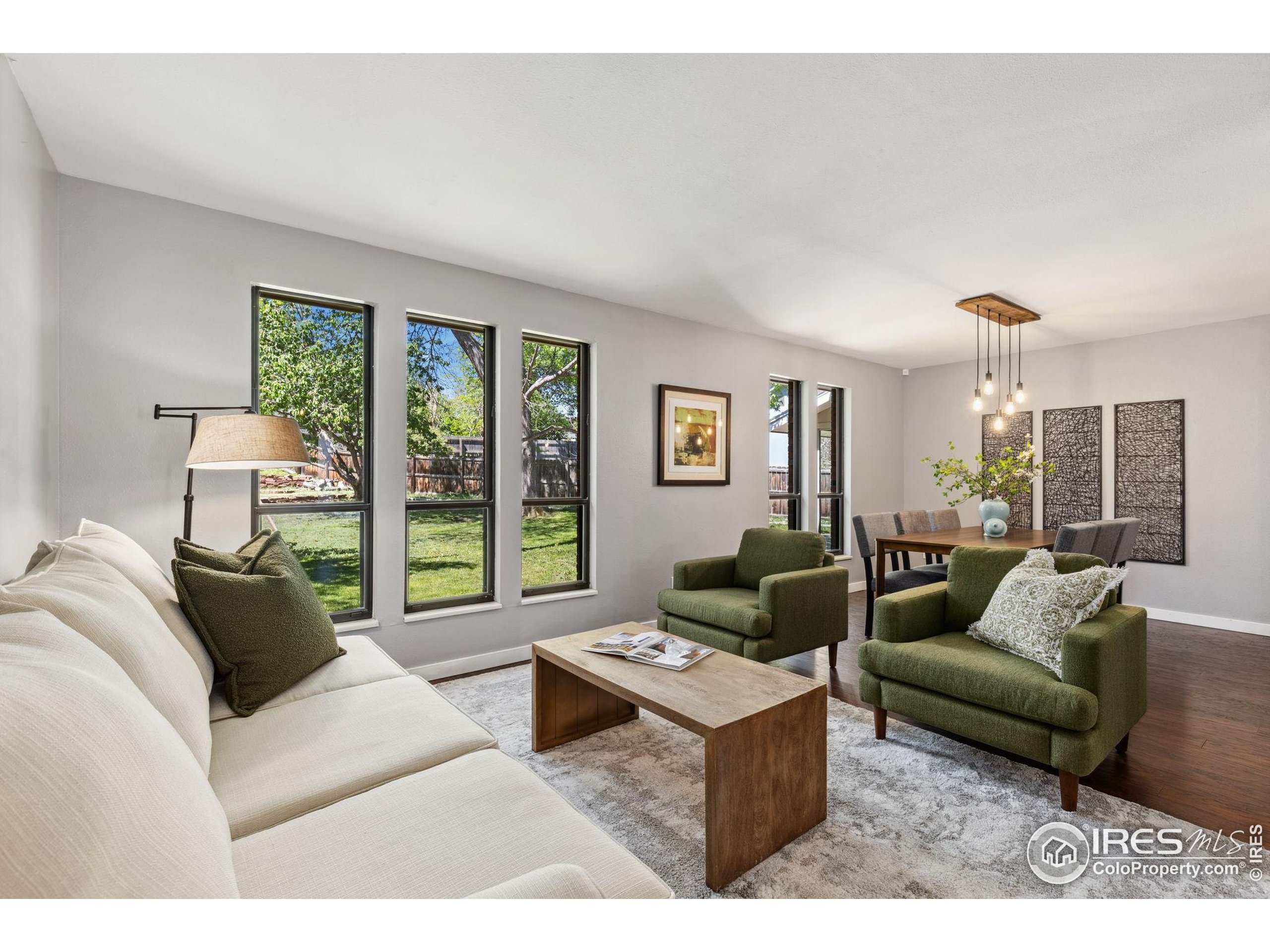 2537 Lanyon Dr