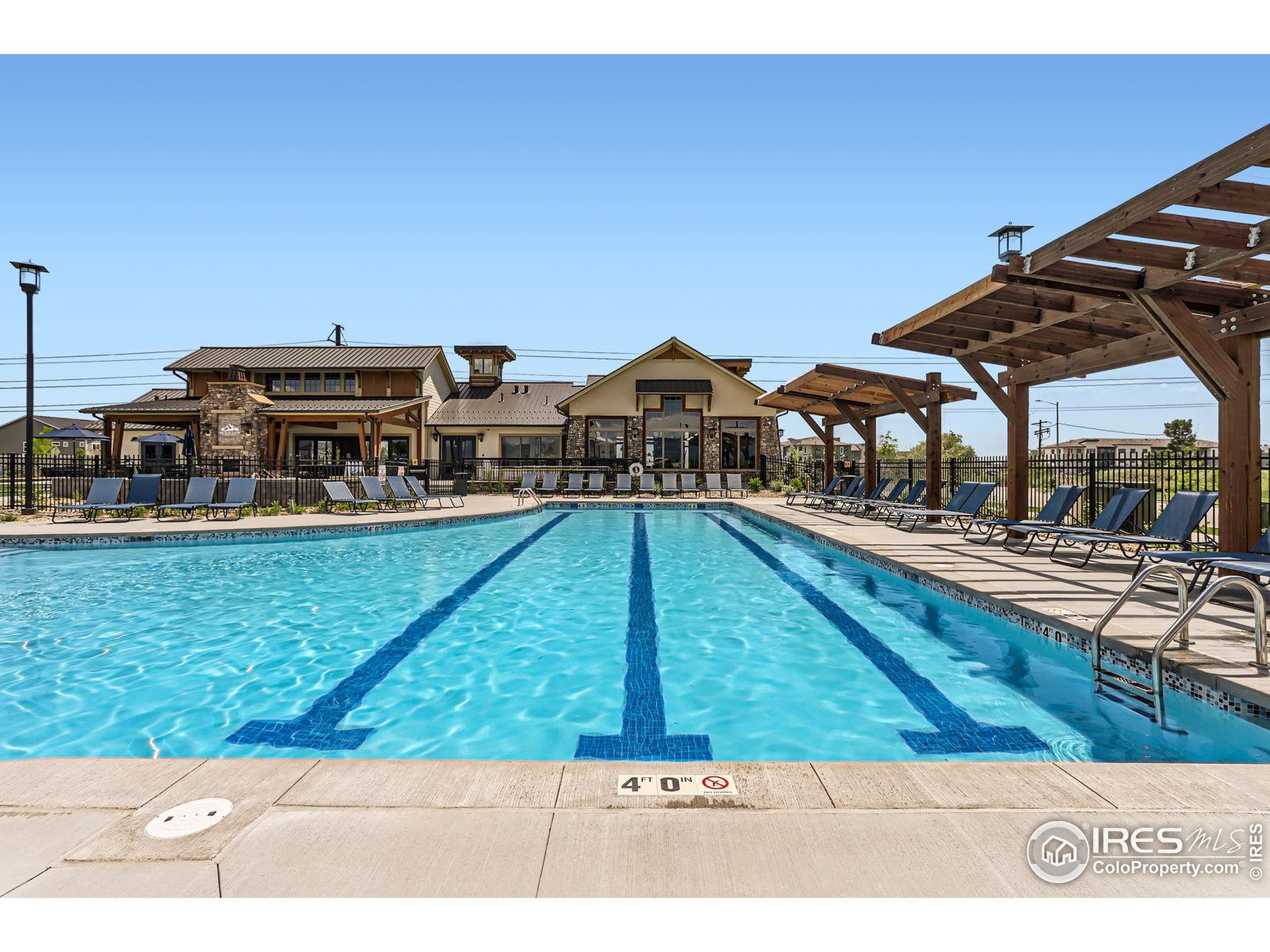2739 Crystal Springs Ln