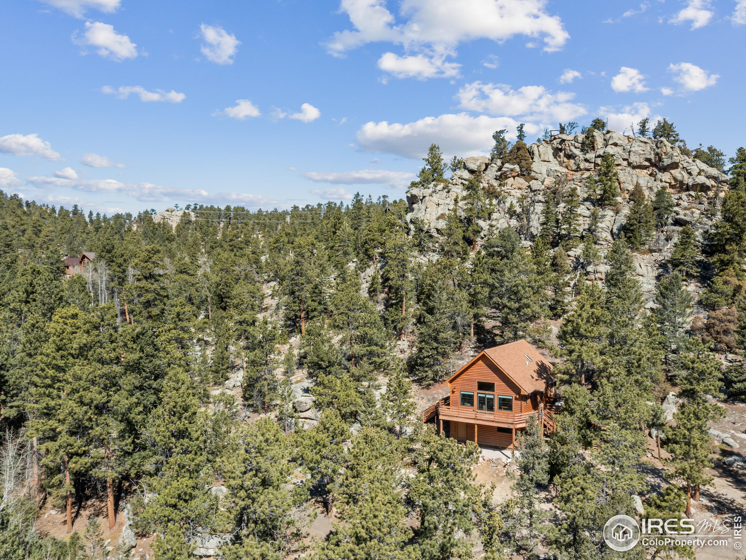 726 Alpine Dr