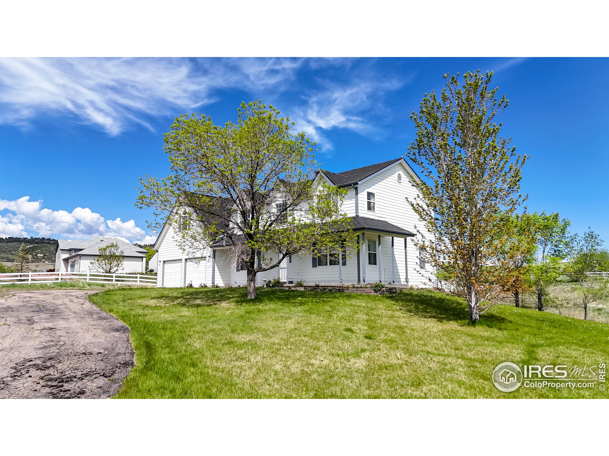 5306 Foothills Dr