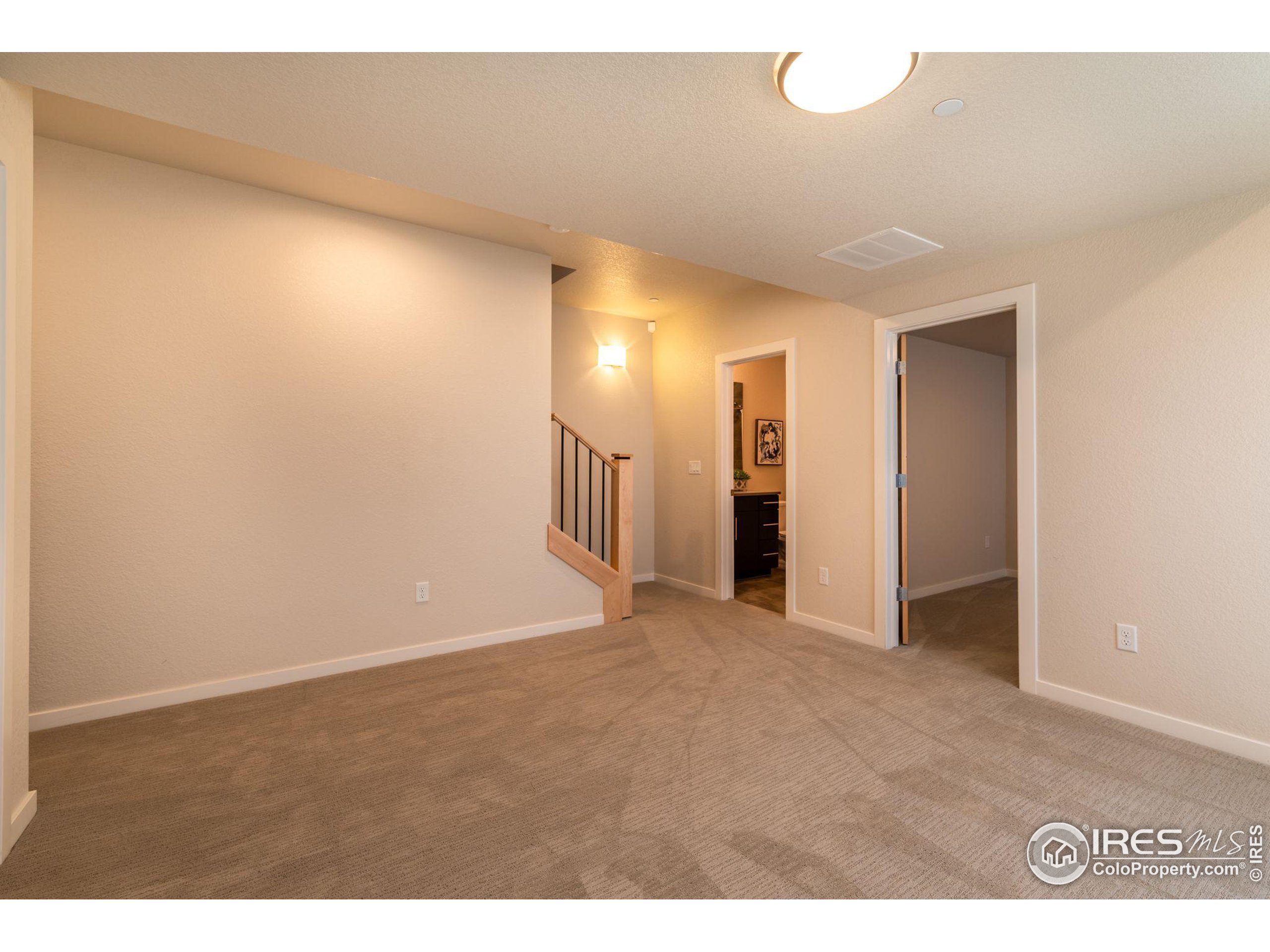 Photo 22 of 33 of 1336 Snowberry Ln condo