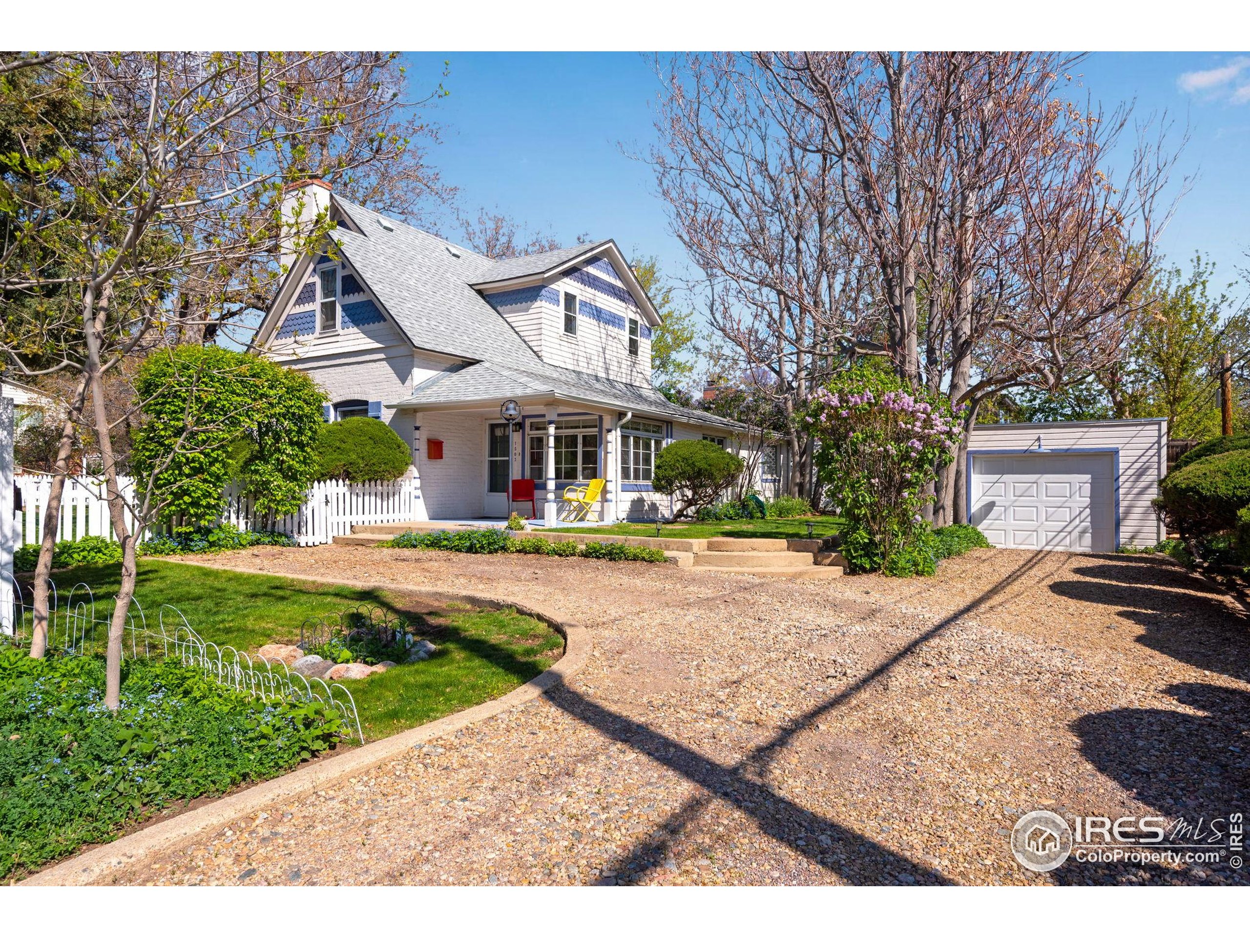 1503 Balsam Ave