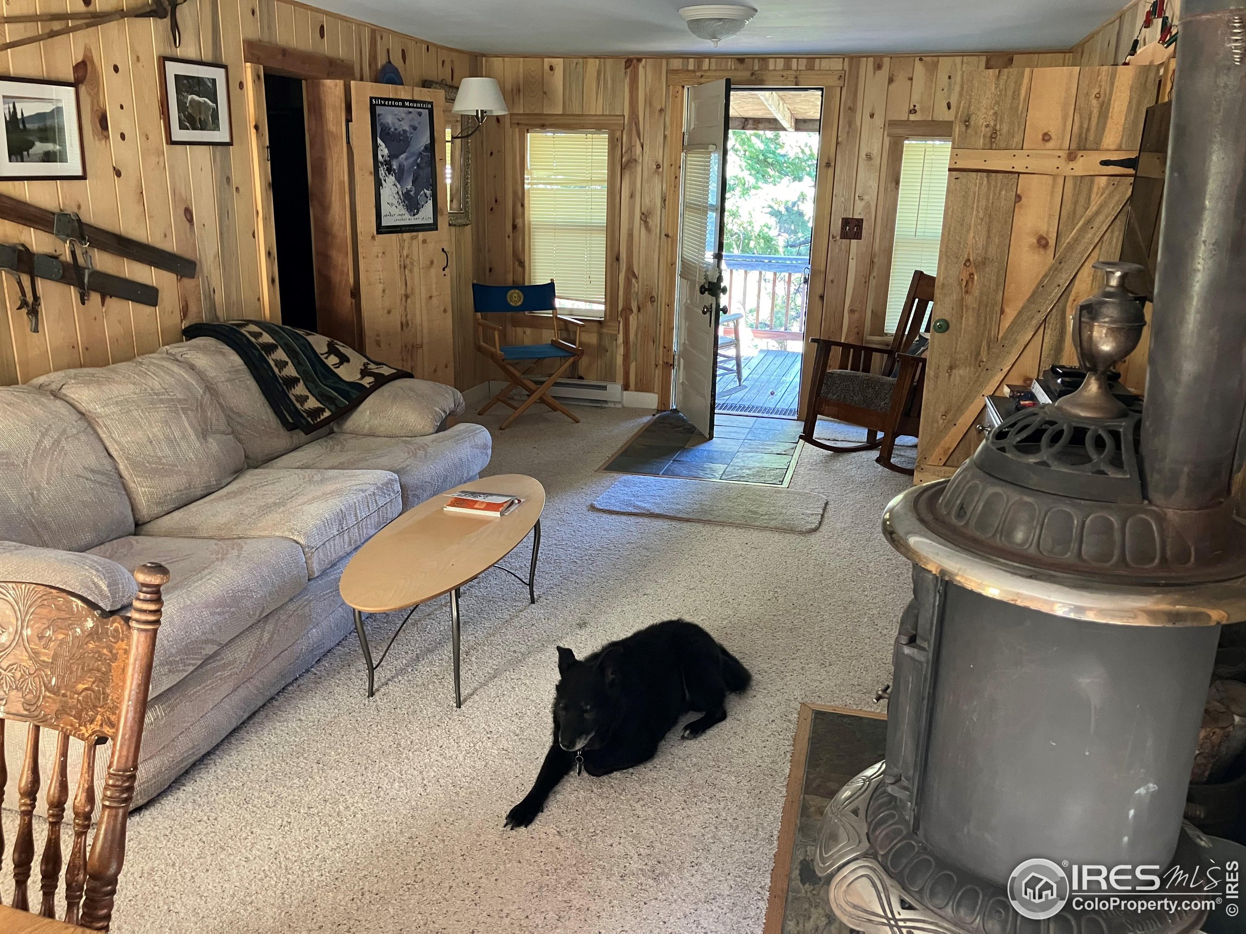 2926 Magnolia Dr