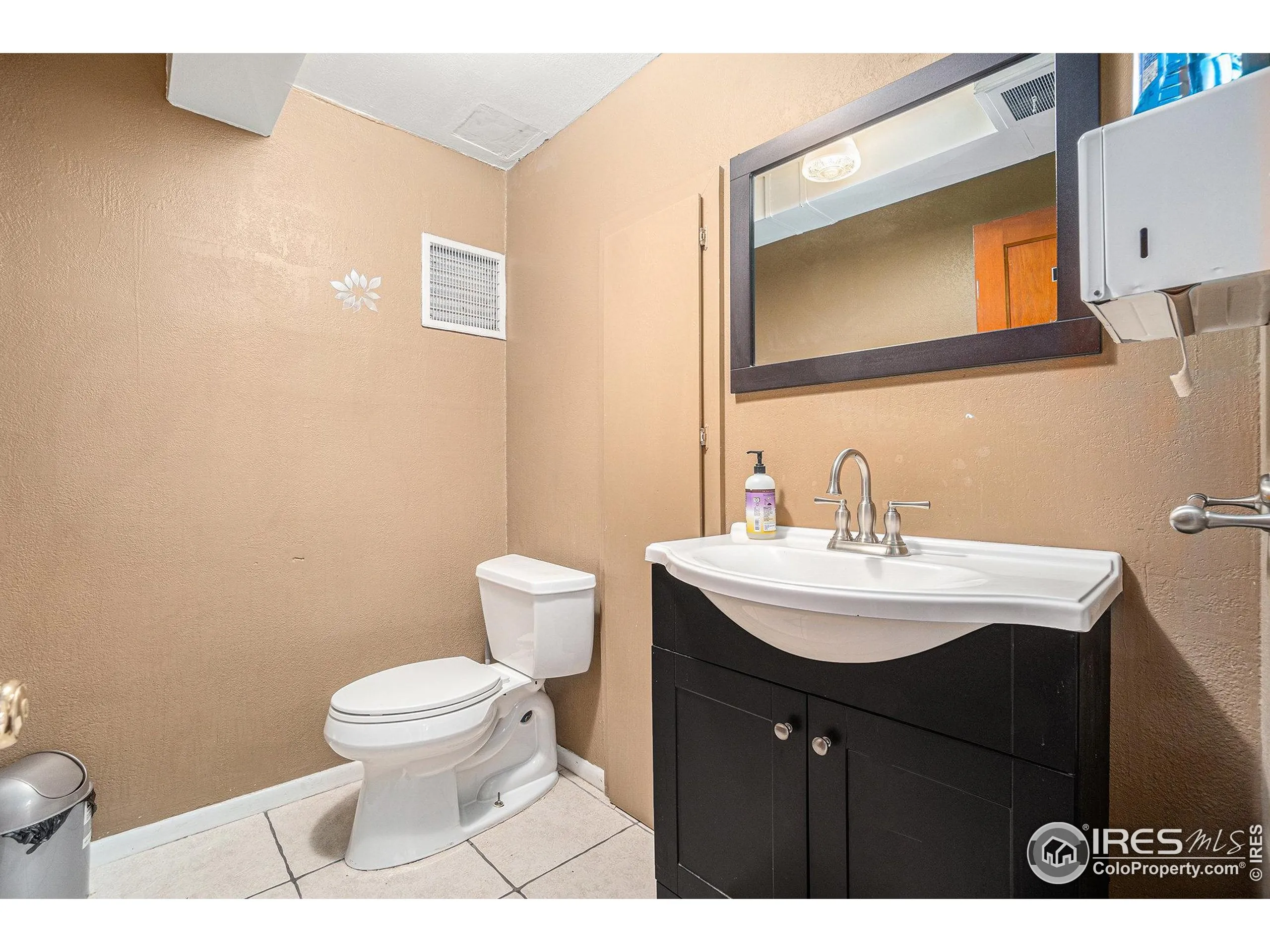 Fort Collins, Colorado 80521, United States, ,Residential,Active,142695