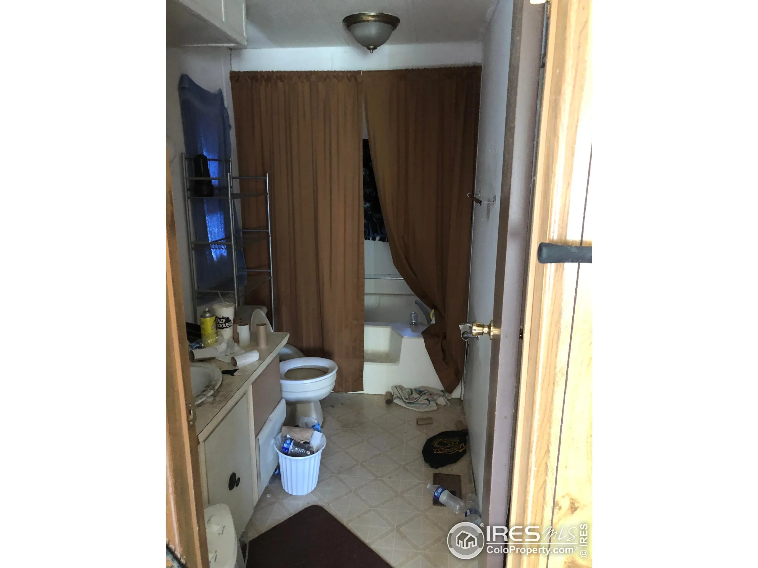 Dacono, Colorado 80514, United States, 3 Bedrooms Bedrooms, ,2 BathroomsBathrooms,Residential,Active,212374