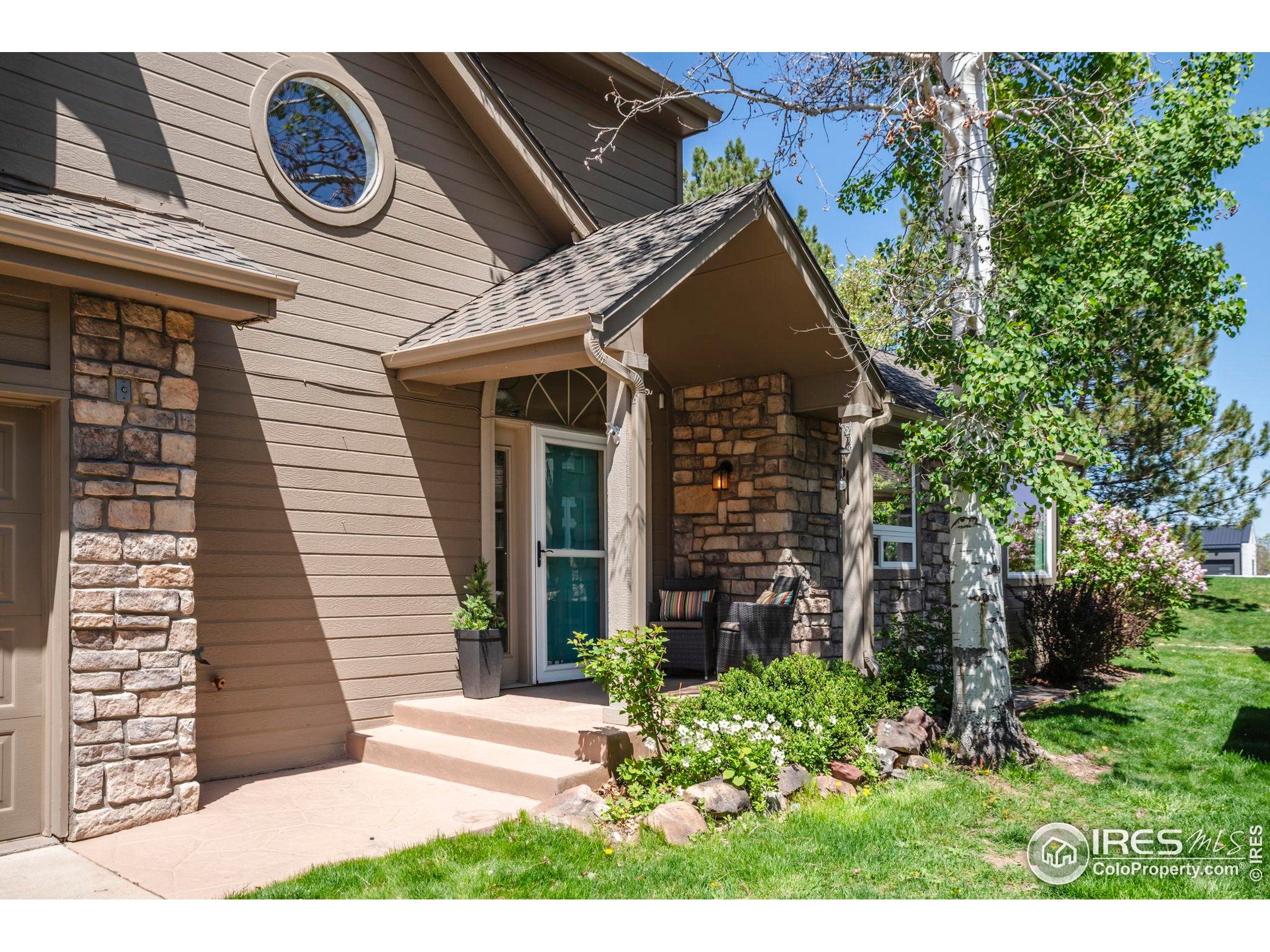 100 Springs Cv