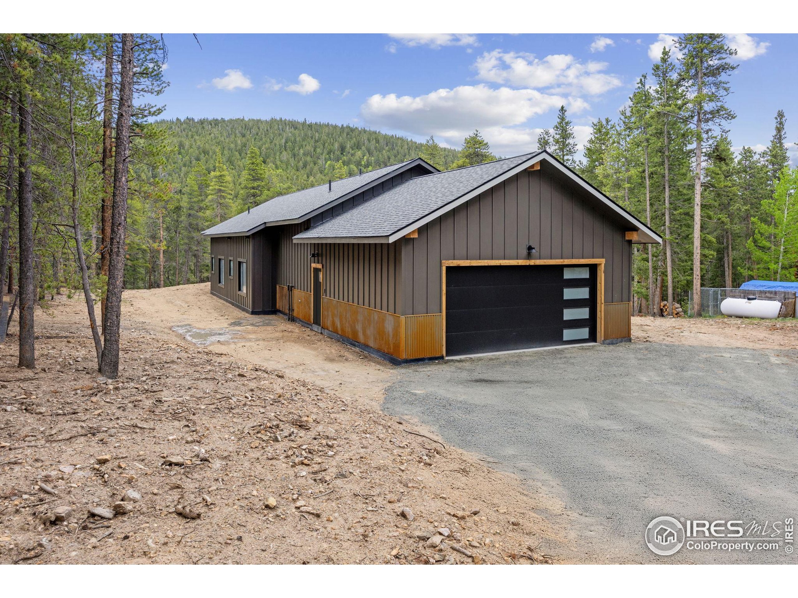 200 Severance Lodge Rd