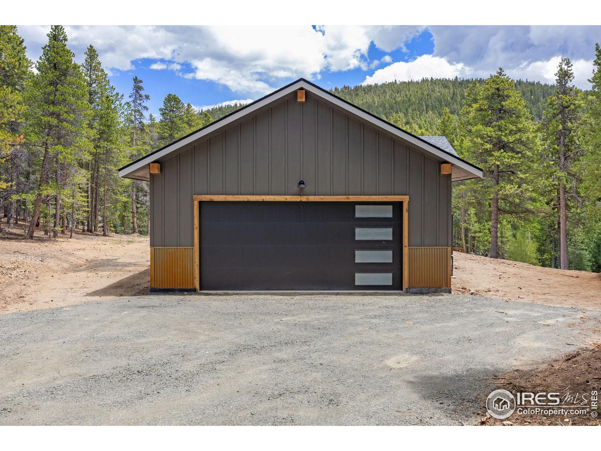 200 Severance Lodge Rd