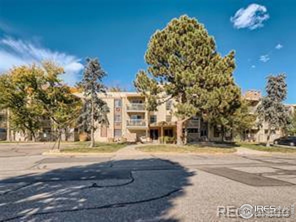 Photo of 1302 S Parker Rd 127, Denver, CO 80231 (MLS # 1048201)