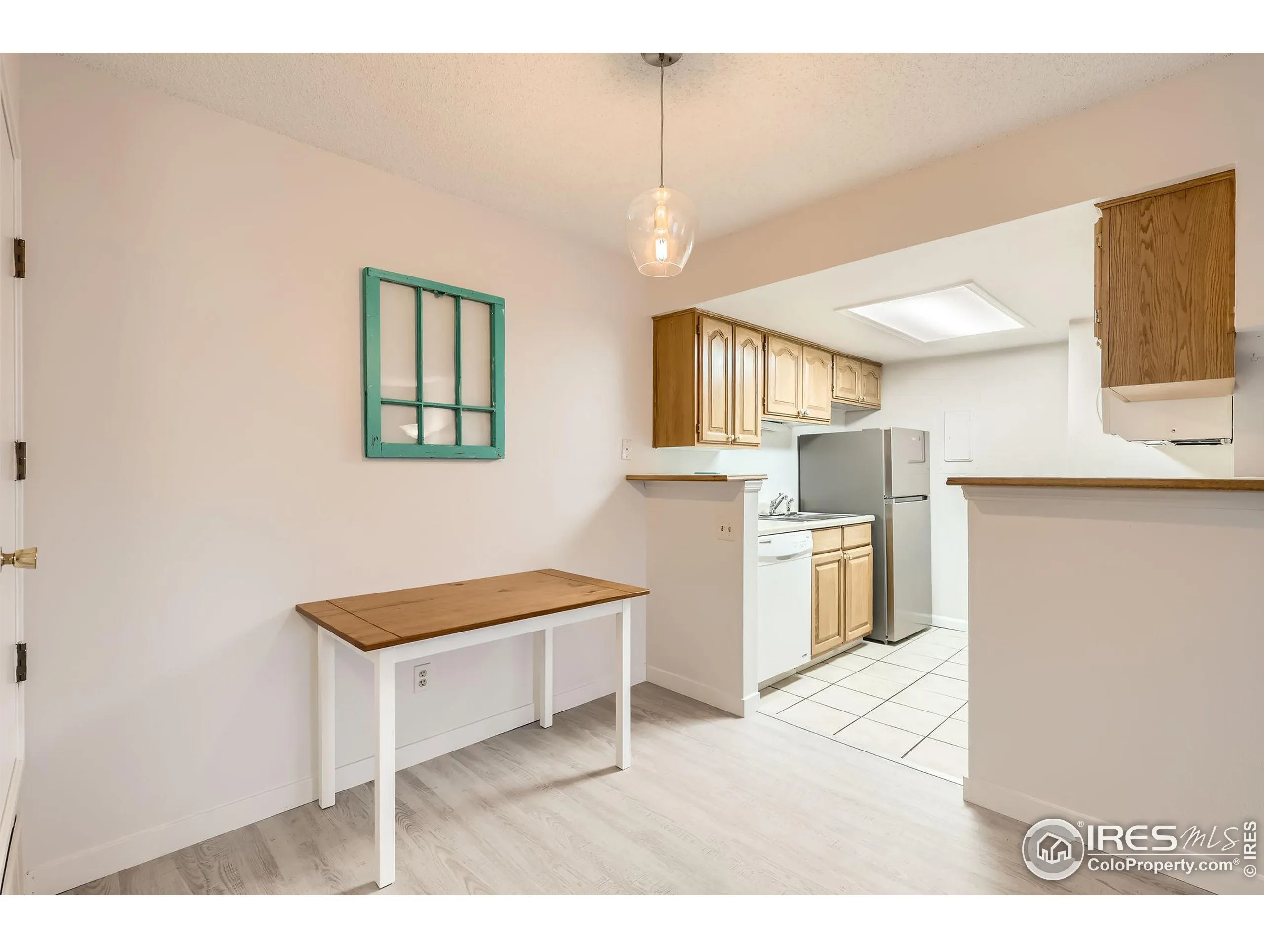 Denver, Colorado 80247, United States, 1 Bedroom Bedrooms, ,1 BathroomBathrooms,Residential,Pending,103238