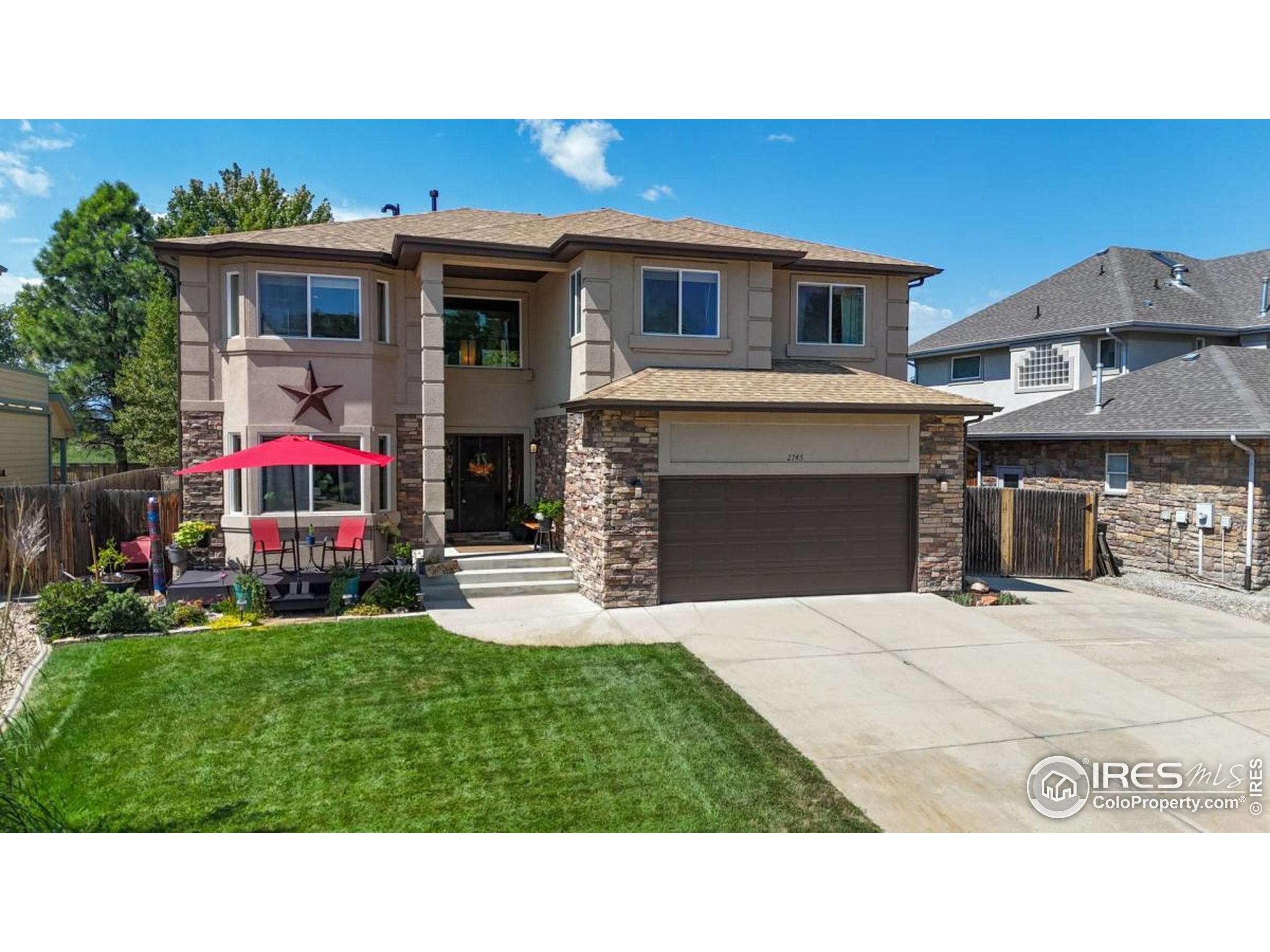 2745 Falcon Dr