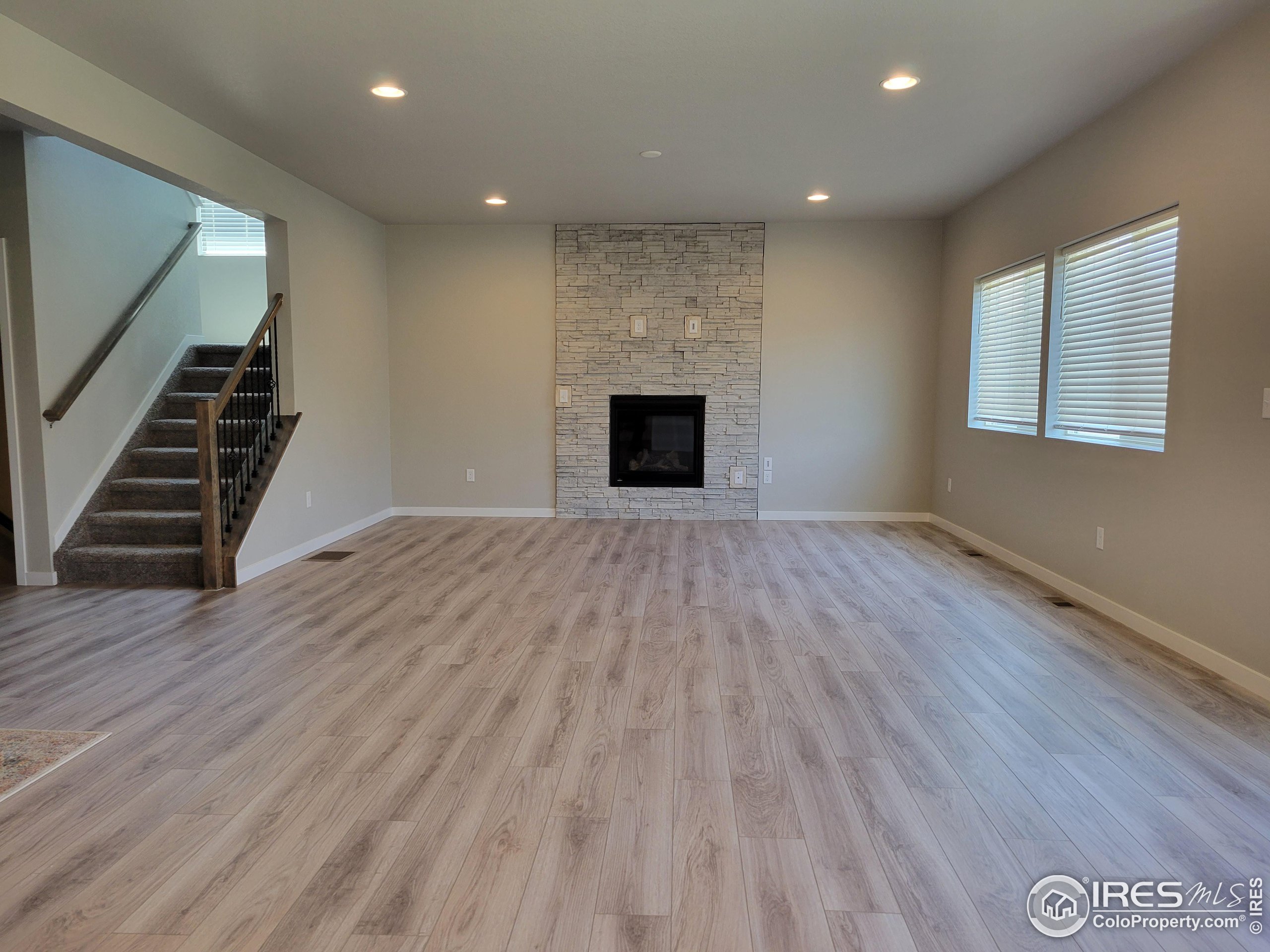 Photo 9 of 22 of 5621 Segundo Dr house