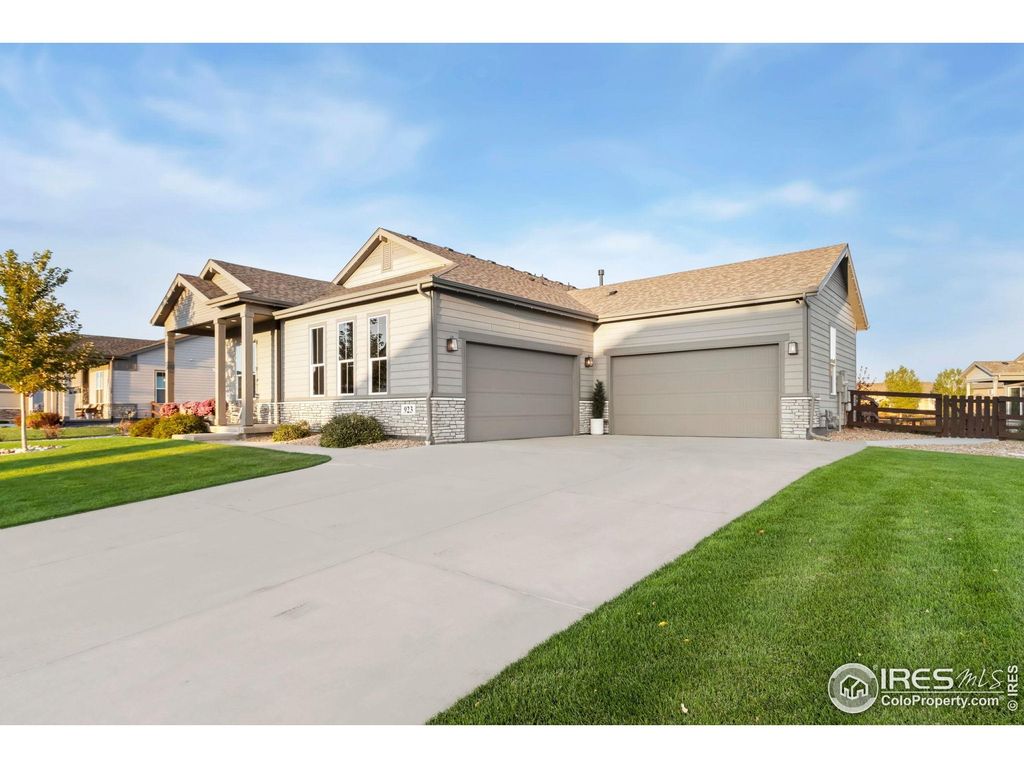Photo of 923 Pitch Fork Dr, Windsor, CO 80550 (MLS # 1046155)