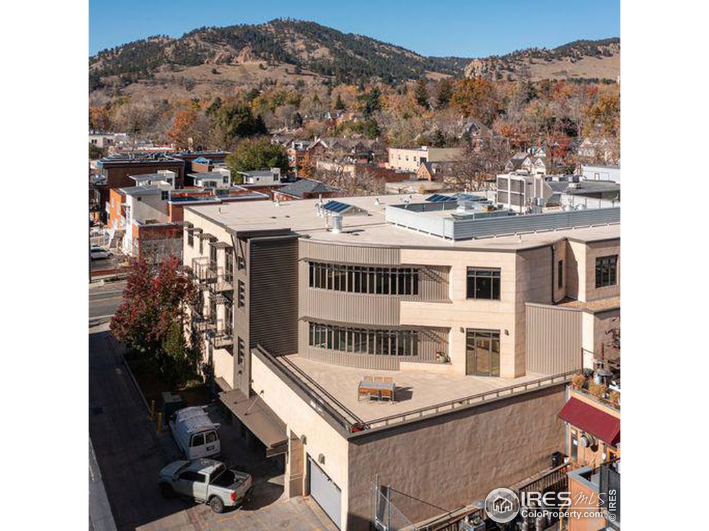 Photo of 900 Pearl St 200, Boulder, CO 80302 (MLS # 978795)