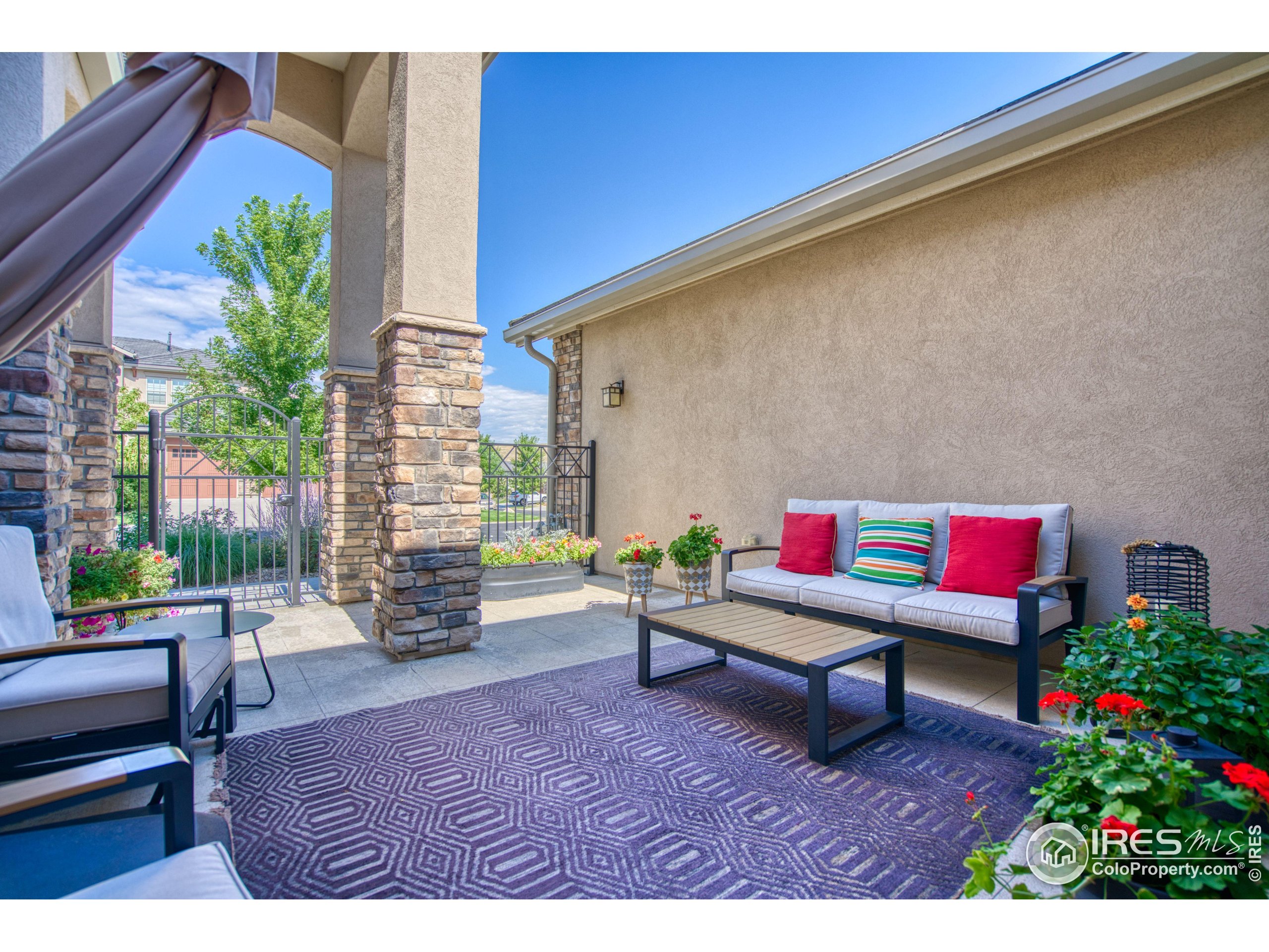 2904 Casalon Cir